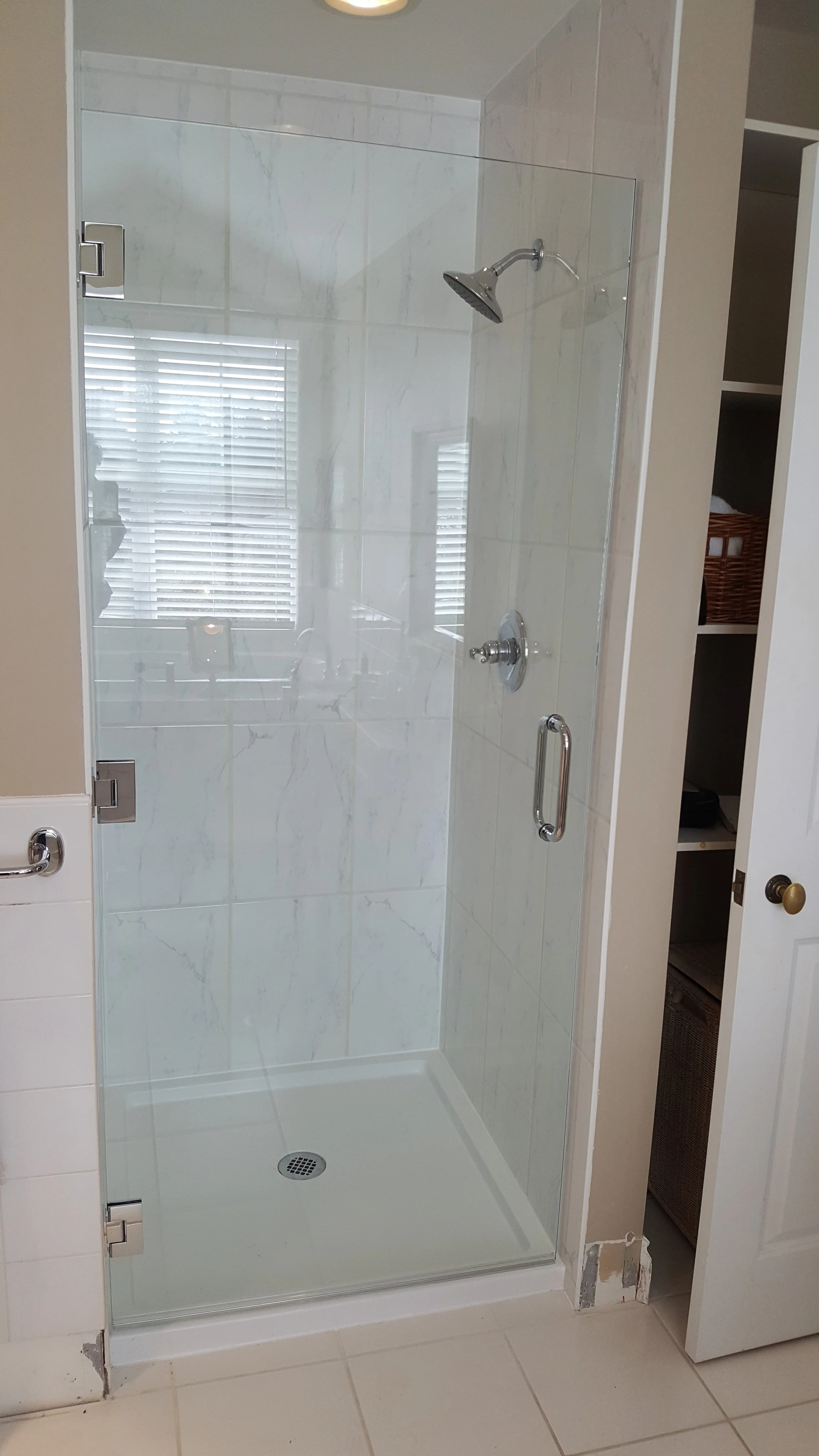Crystal Glass Shower Enclosures Victoria BC30.jpg