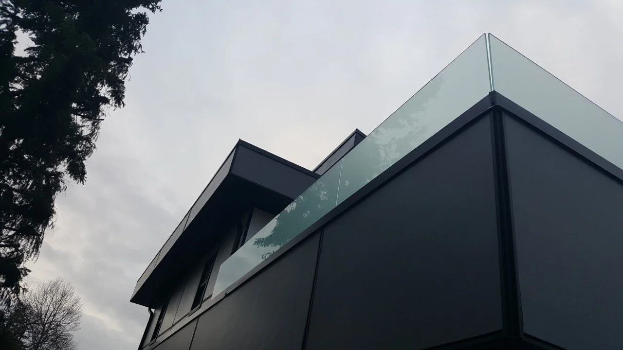 Crystal Glass Glass Railings Victoria BC20.jpeg