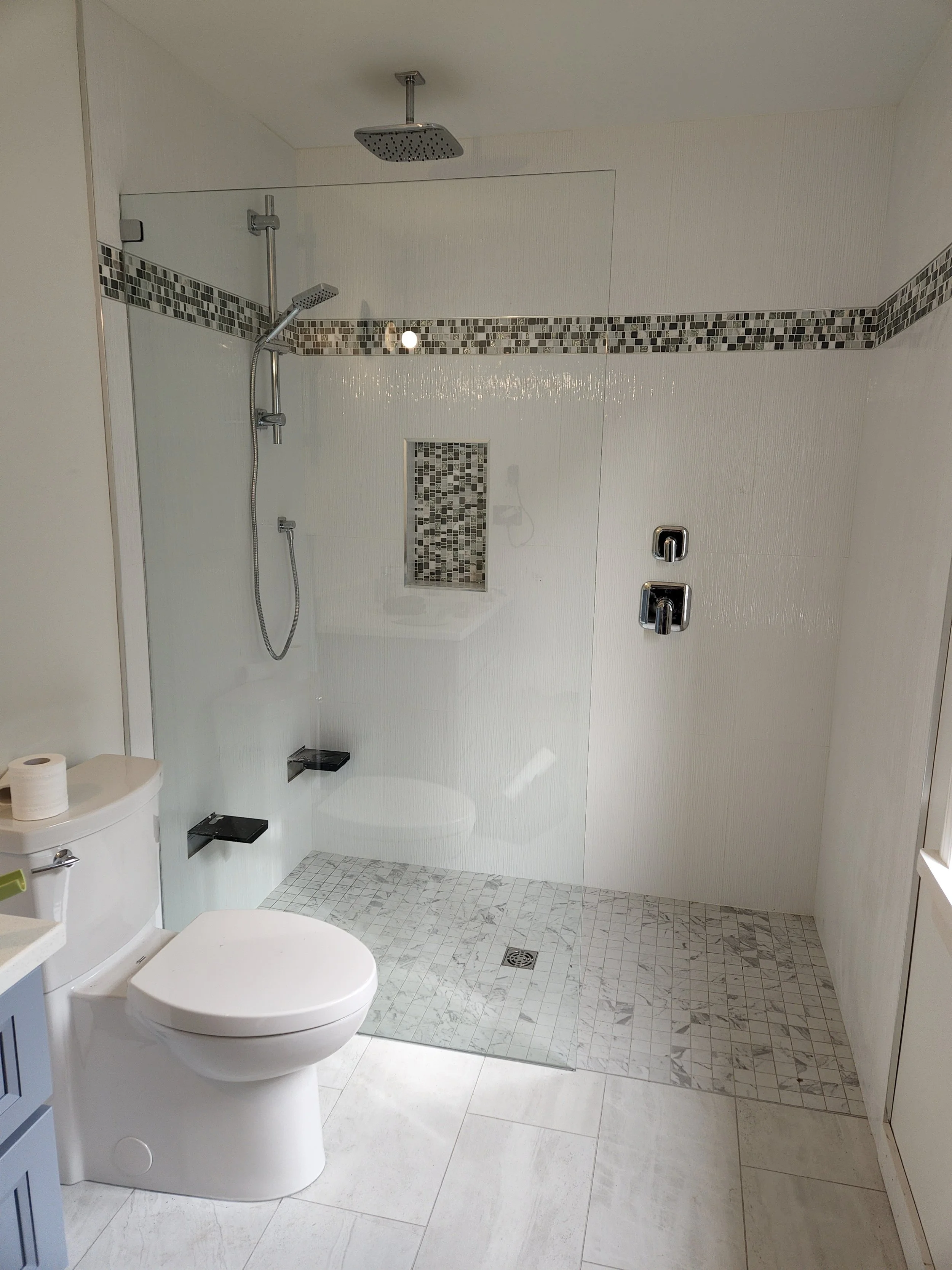 Crystal Glass Shower Enclosures Victoria BC86.jpg