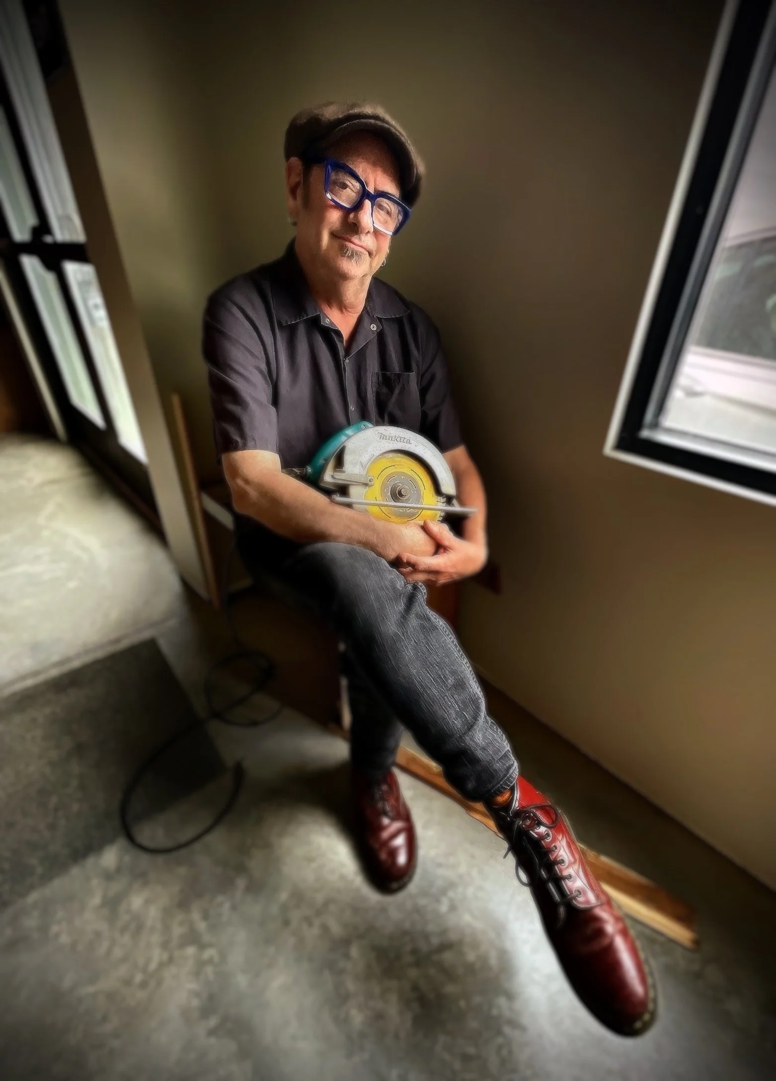 MdKeithArtistPortraitV01FLT05IMG_3966CRPD copy.jpg