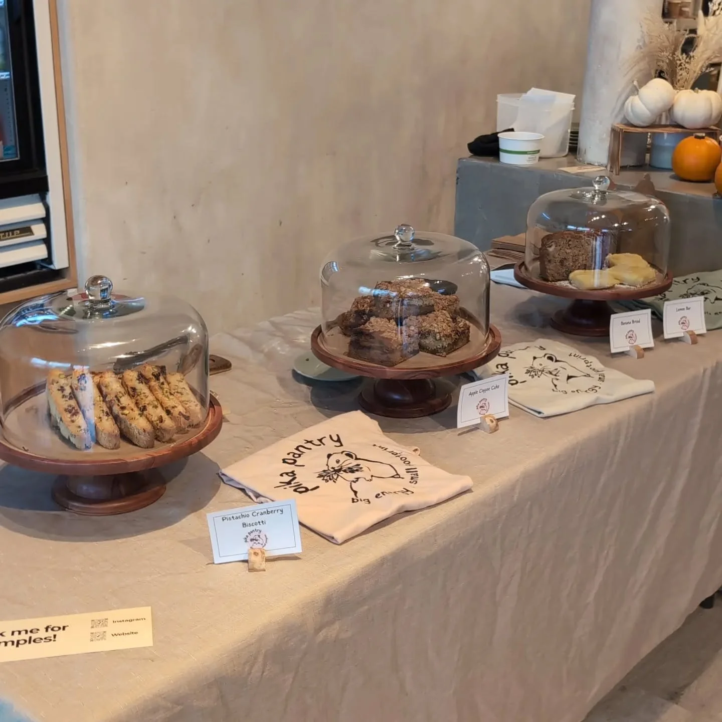 ✨ Surprise, Seattle! ✨
Pika Pantry is popped up today at @_pachacollective and we brought all the cozy, crumbly, freshly-baked magic with us. 🍪🍋🍰

If you&rsquo;re in the neighborhood, swing by, say hi, and snag a treat before they disappear 👀💛

