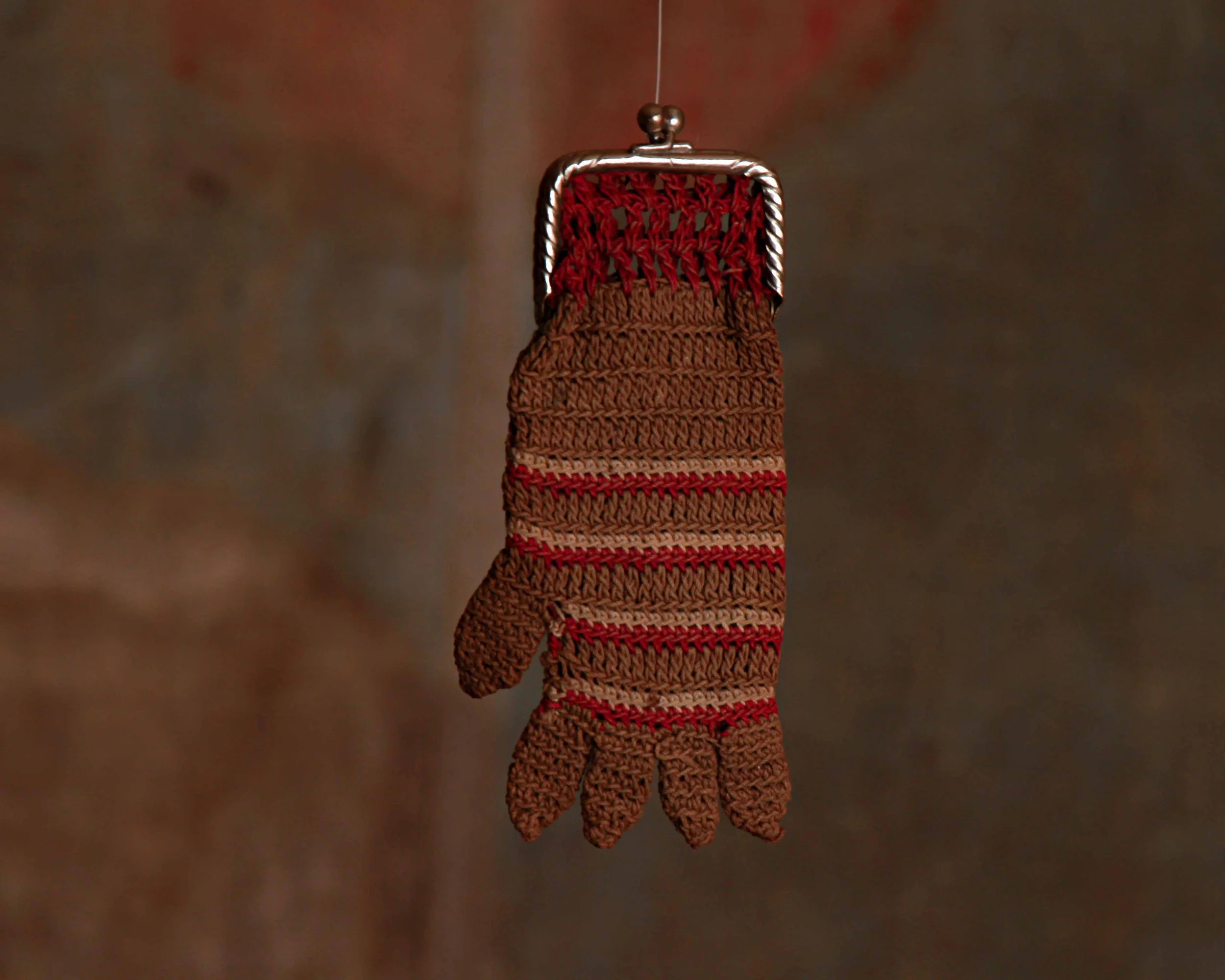 glove-purse-mini-1.jpg