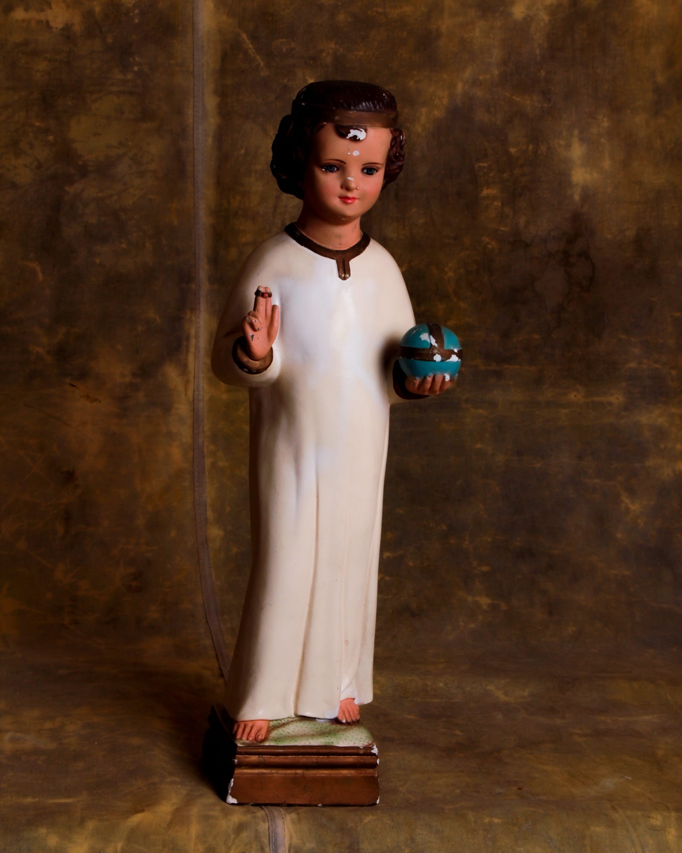 Baby jesus statue.jpg