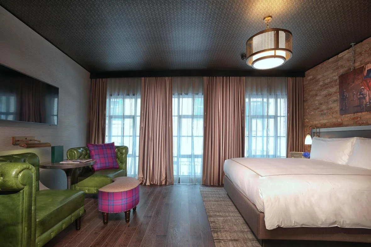 Banksy shopping 1.jpg