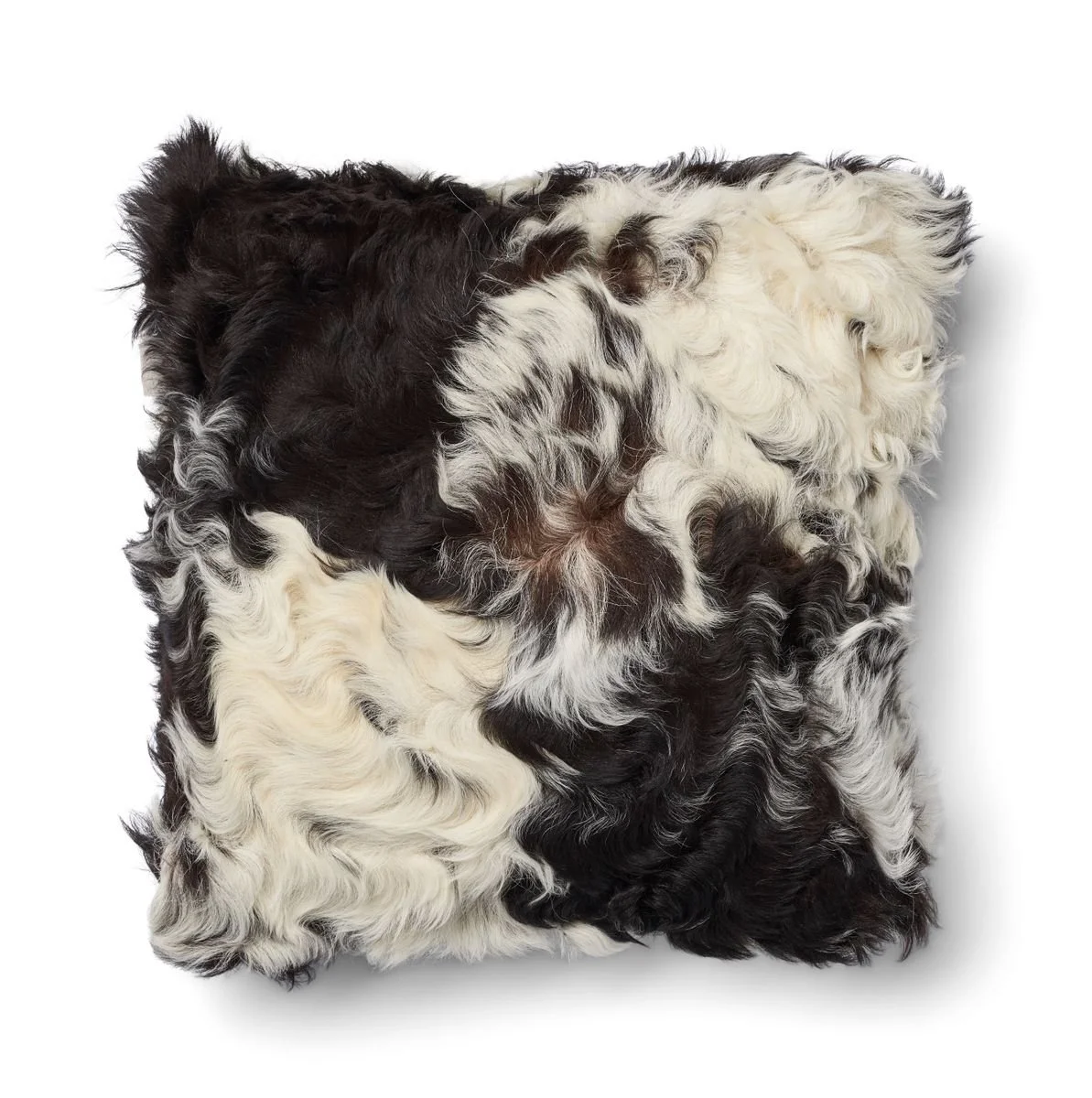 c h 0 3 3 CURLY CALF PILLOW
