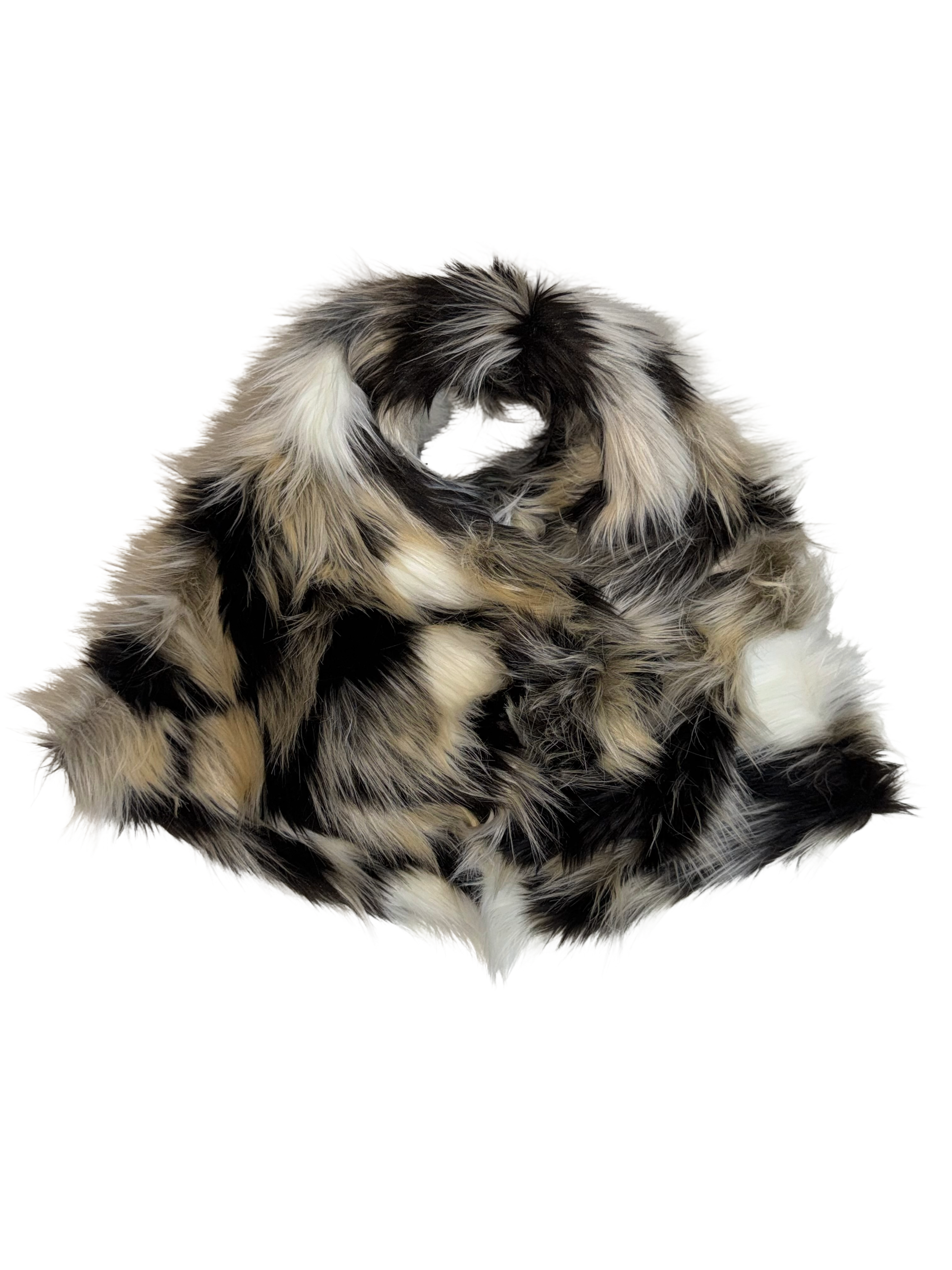 c h 0 0 1  DRAPED FUR BAG in SKUNK