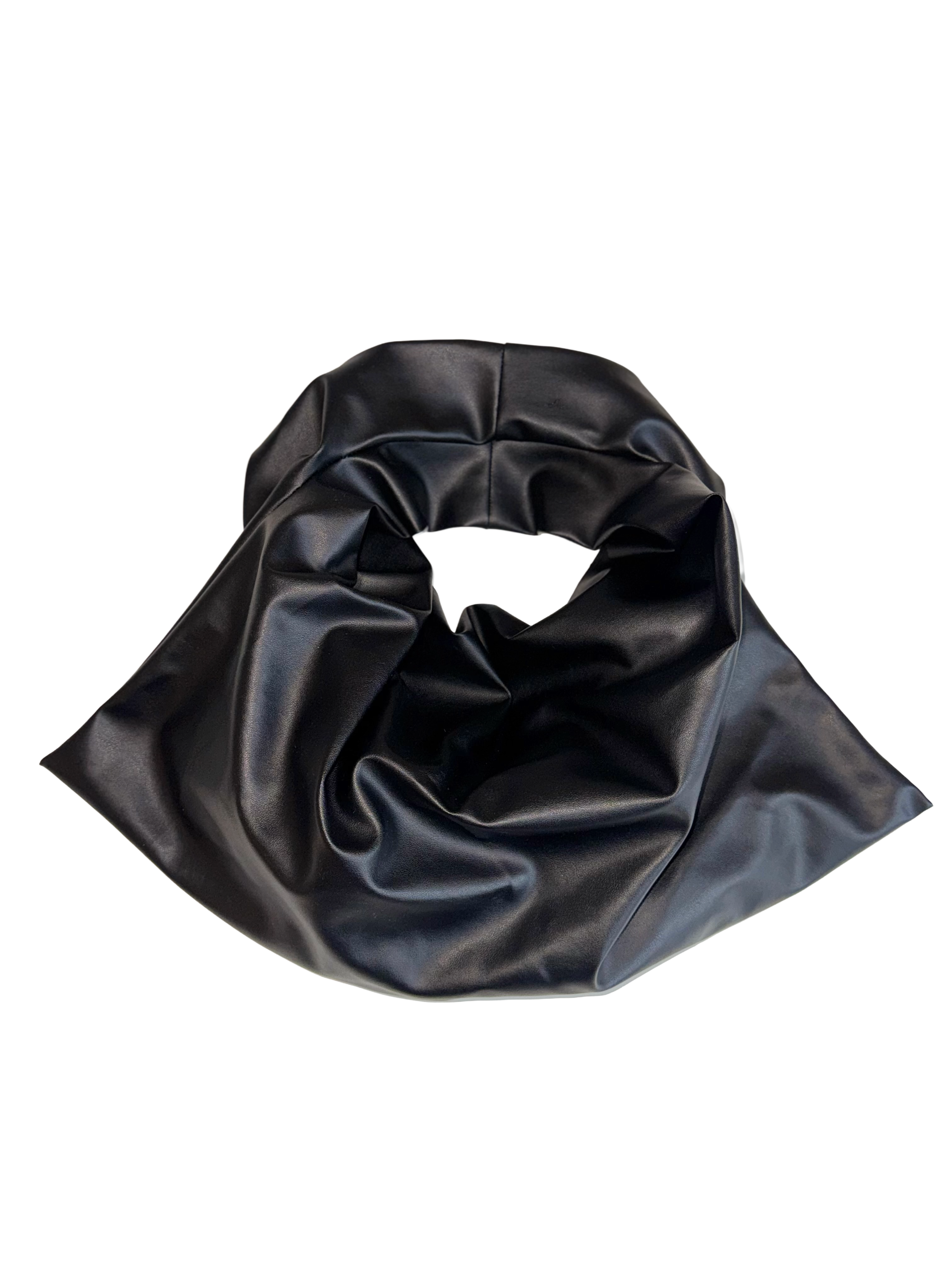 c h 0 0 1  ORIGAMI DRAPED LEATHER