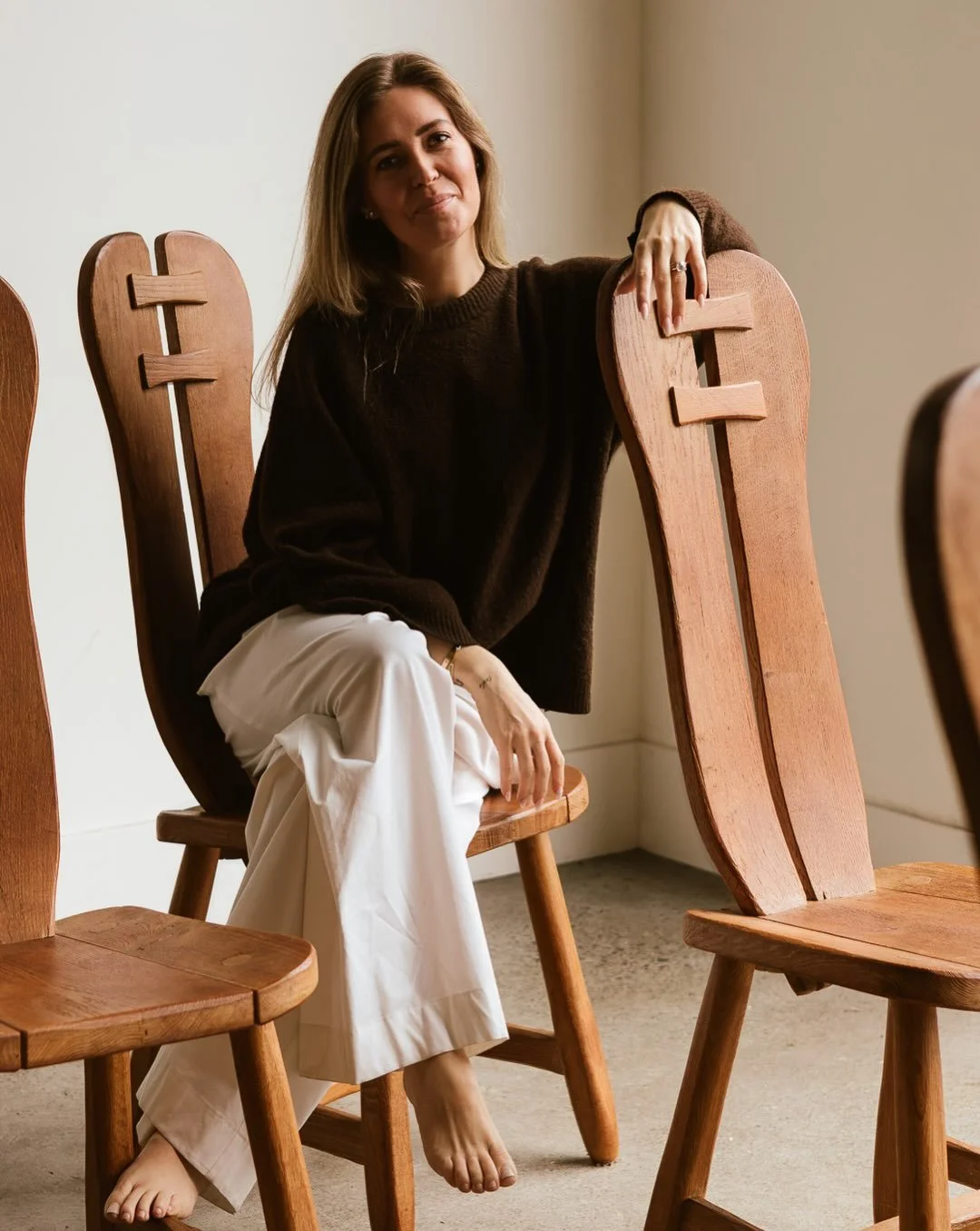 hi, i&rsquo;m julie, the founder and curator behind @thecataloguehome. 🤎

i started thecatalogue from my love of finding unique vintage pieces for my own home, and wanting to create a space that felt collected, personal and full of character.

i&rsq