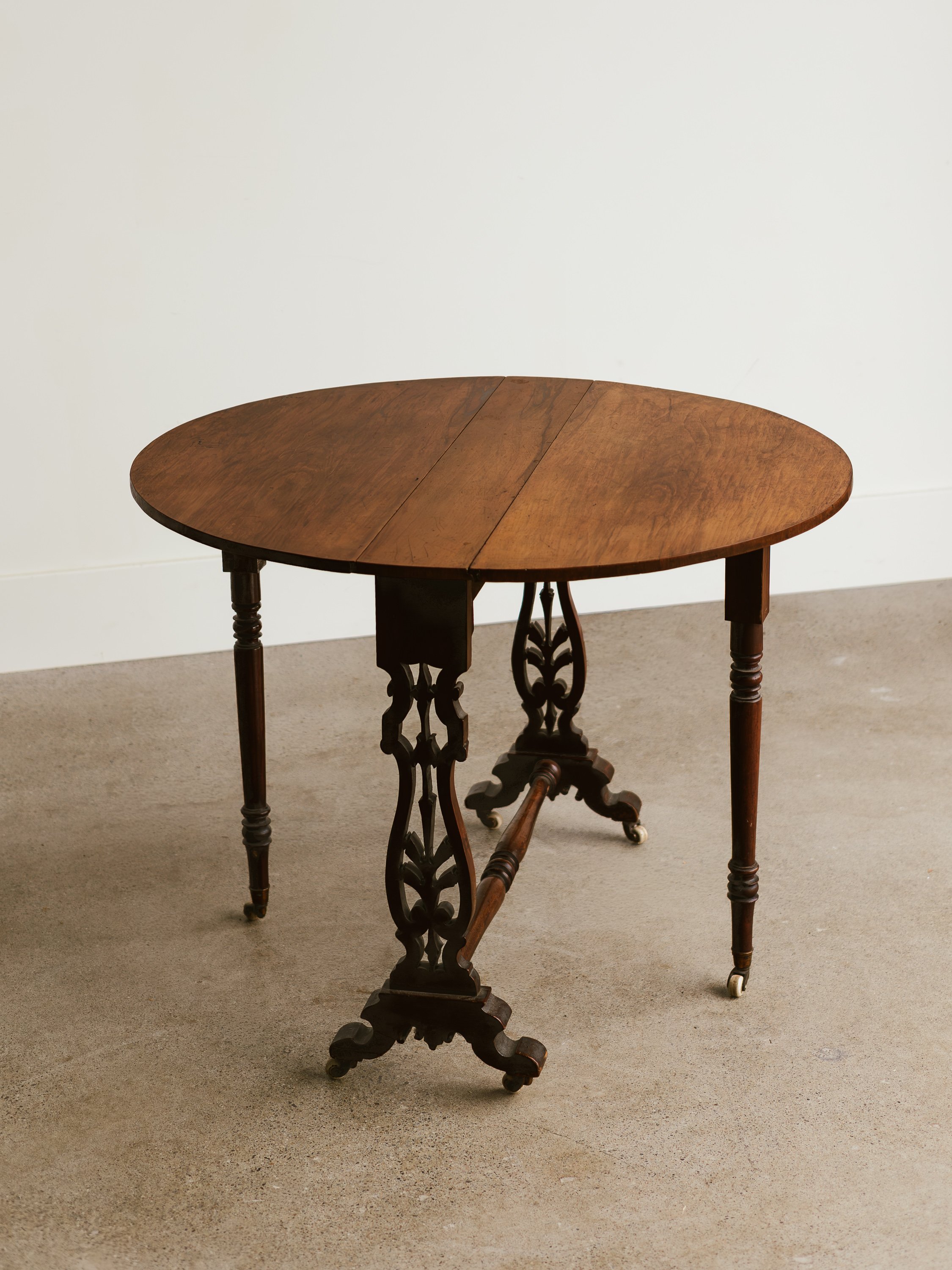 The Catalogue 4;3-30.jpg