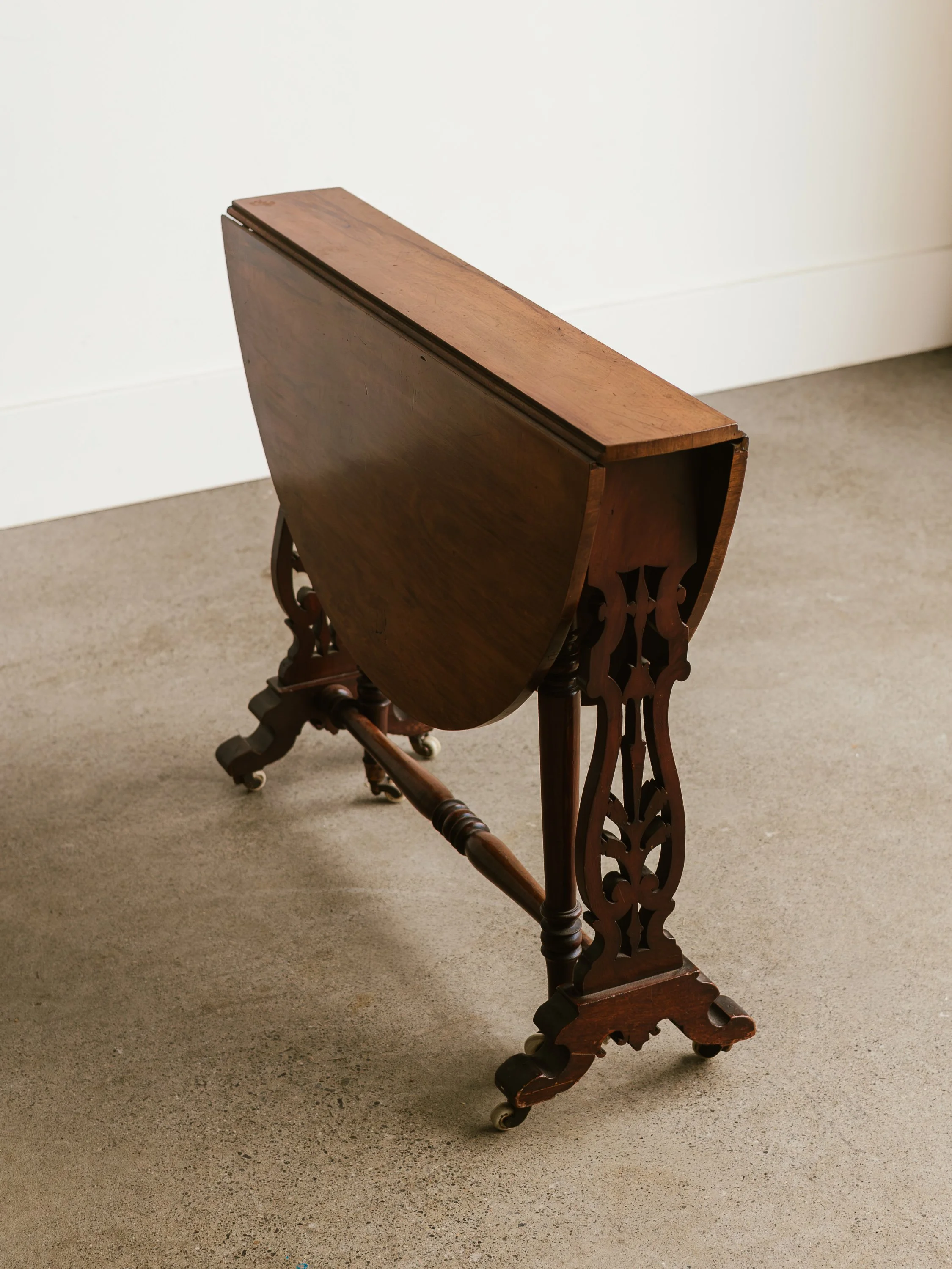 The Catalogue 4;3-32.jpg