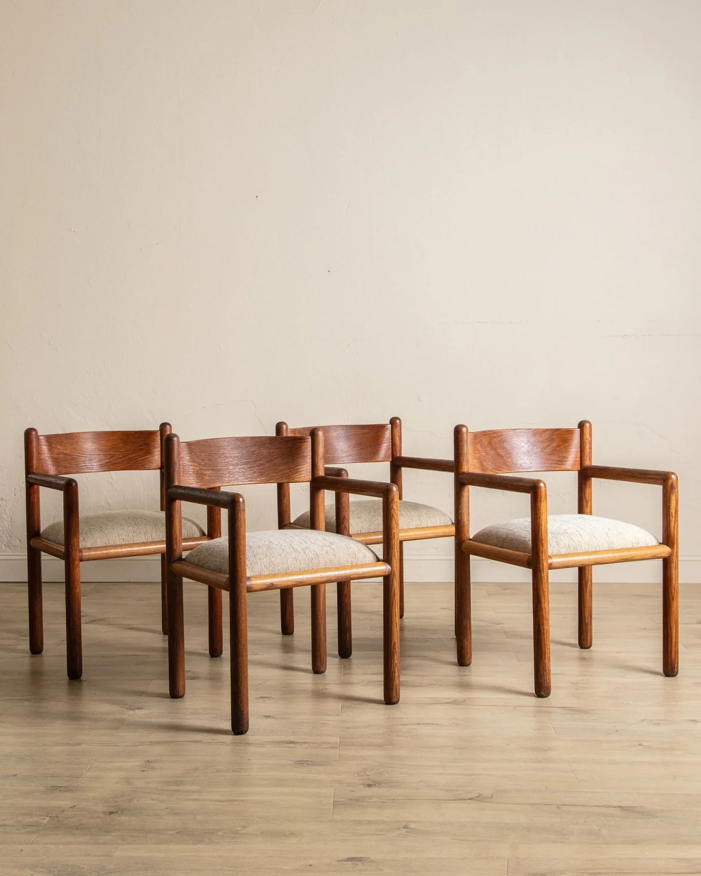 set-of-4-acorn-chairs-by-massimo-vignelli-for-sunar-1960s-1221289_1400x.webp