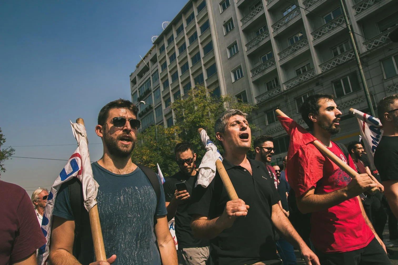 Self-governance in the era of bankrupt liberalism and the rejection of internationalism