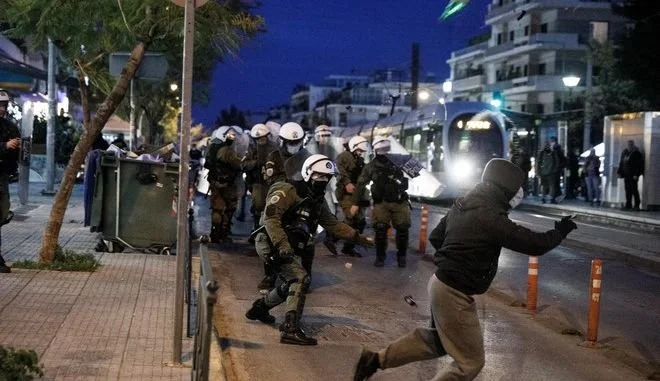 Η Αμερική διδάσκει "σοσιαλισμό"