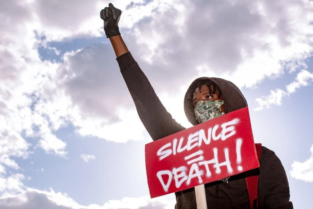 Η σημερινή εξέγερση είναι ένα σύμπτωμα μιας ευρύτερης κρίσης στην Αμερική