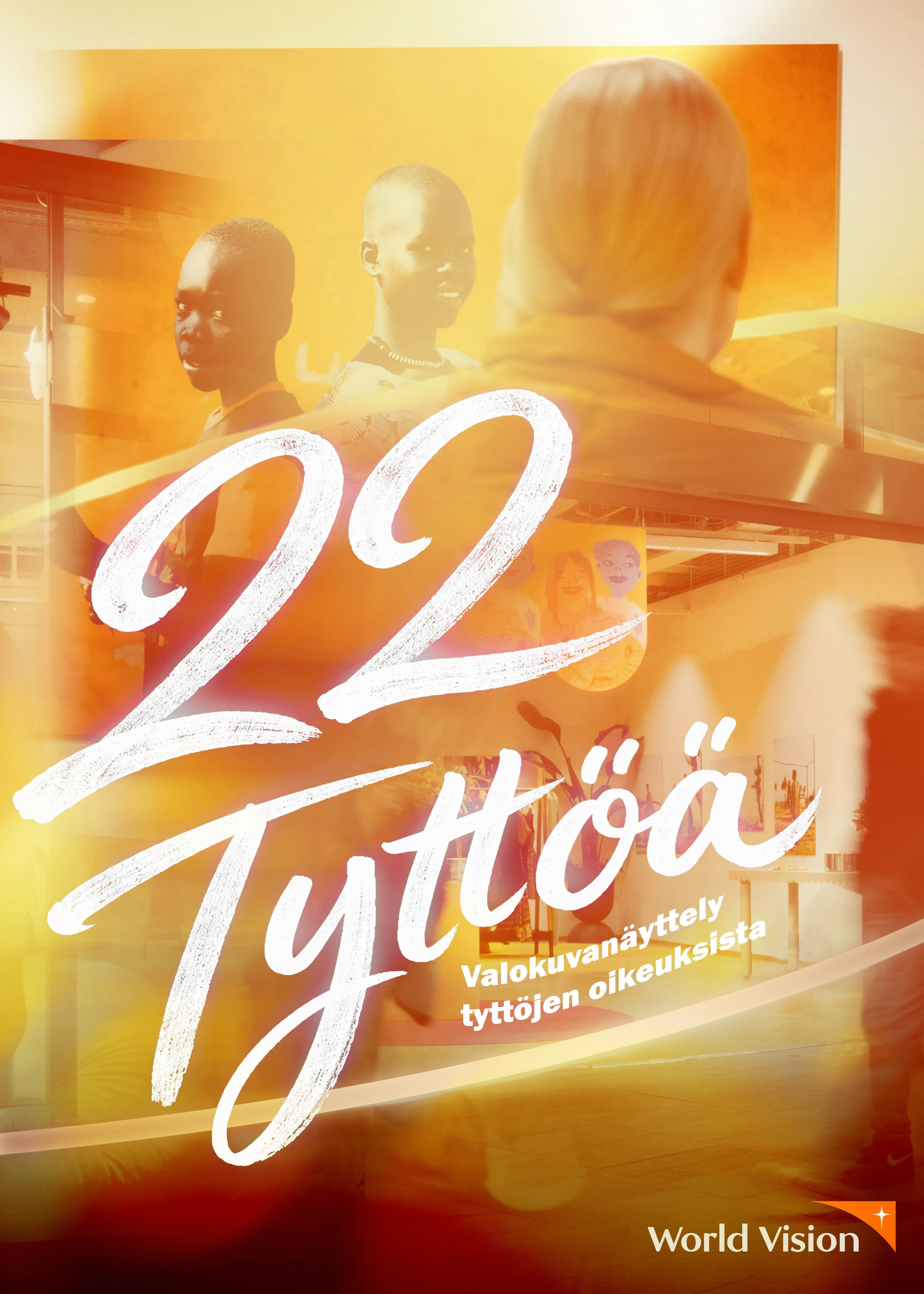 22 Tyttöä