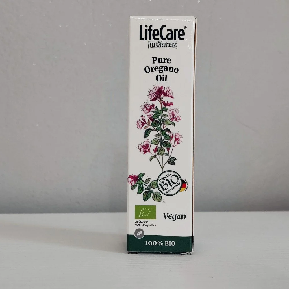 FOTO-4053 Pure Oregano Oil Kräuter Olio essenziale carvacrol.jpg