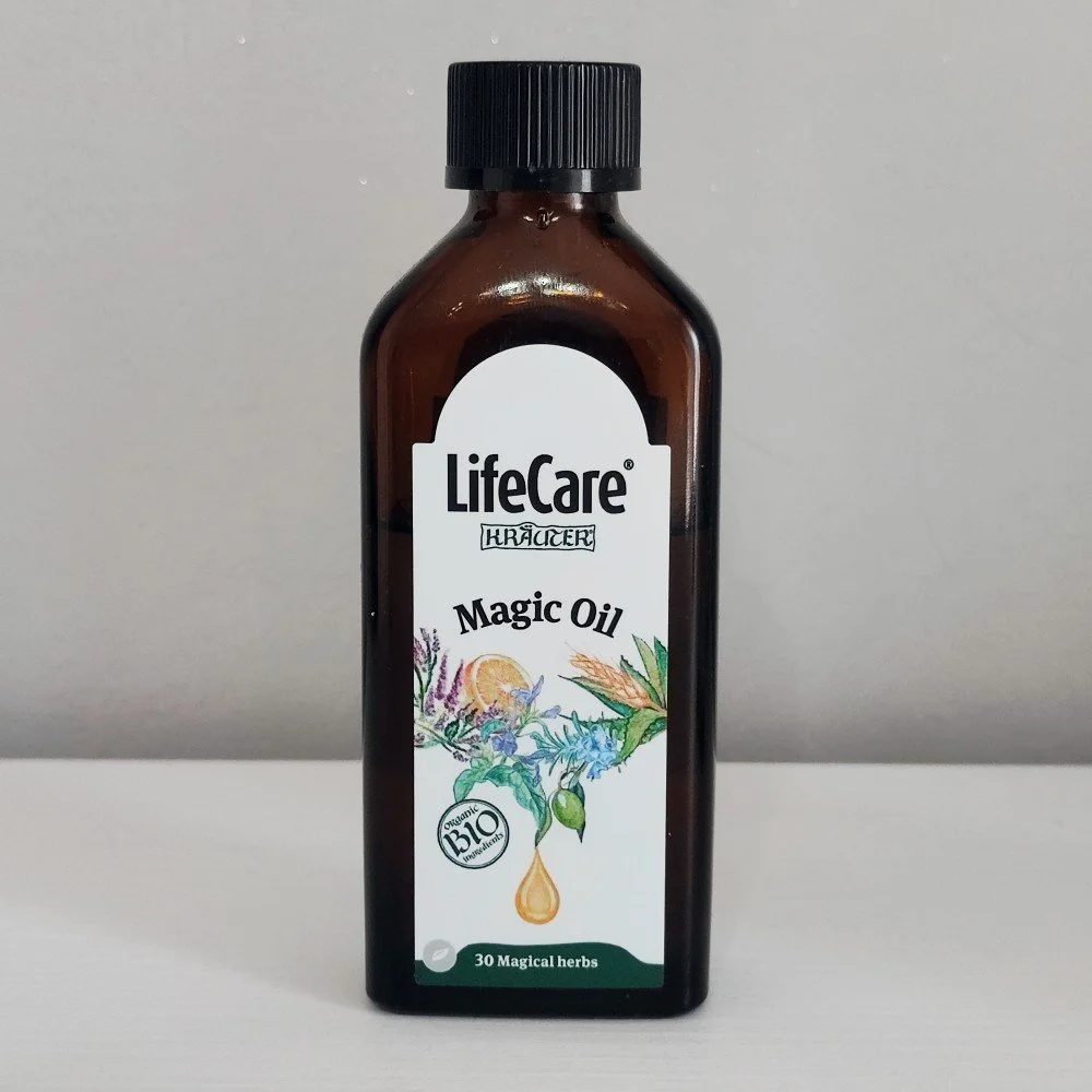 FOTO-4083 Magic Oil 30 erbe officinali.jpg