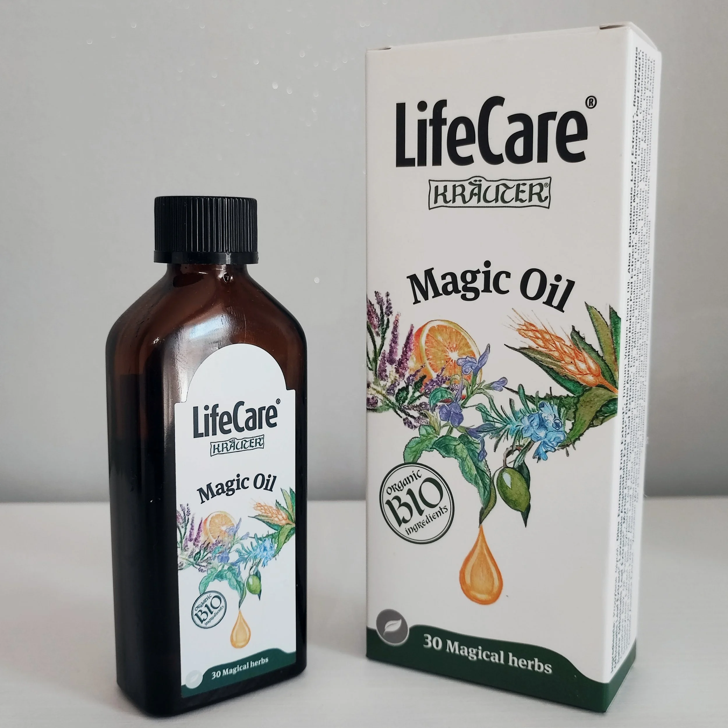 4083 Magic Oil 30 erbe oli essenziali.jpg