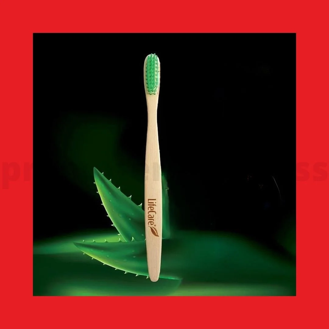 FOTO-4081 - Spazzolino da denti in bambù, setole medie-1080X1080.jpg