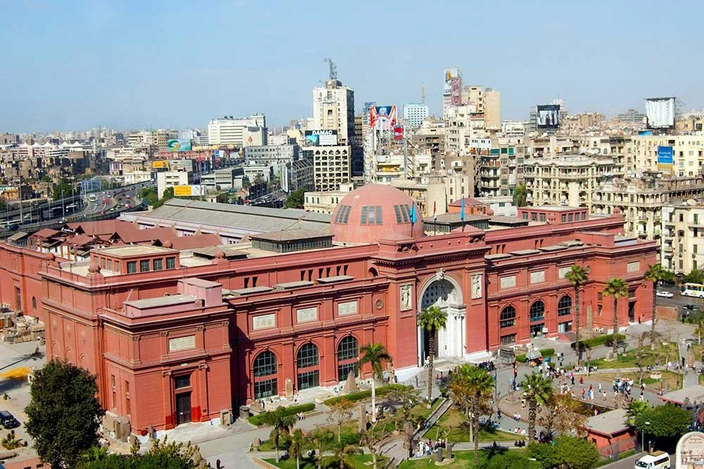 Egyptian Museum, top ten places to visit in Cairo Egypt.  Diving Red Sea, Red Sea Holiday, Red Sea Vacation, Kitesurfing Soma Bay, taxitgo taxi2go