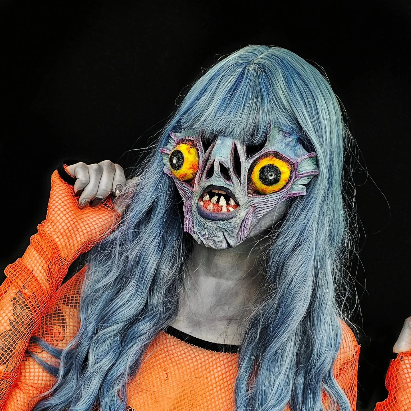 🎣
Model: @yasminlopesx 
Alcohol Paints: @sunauramakeup Basics Palette
Oil Paints: @bennyemakeup Basics Palette
Dentures &amp; Prosthetics made by me, guidance from @ohamarie &amp; @somedevil_fx 
Wig: @jordanann.theatre 
Mesh top: Fresh at Temple Bar