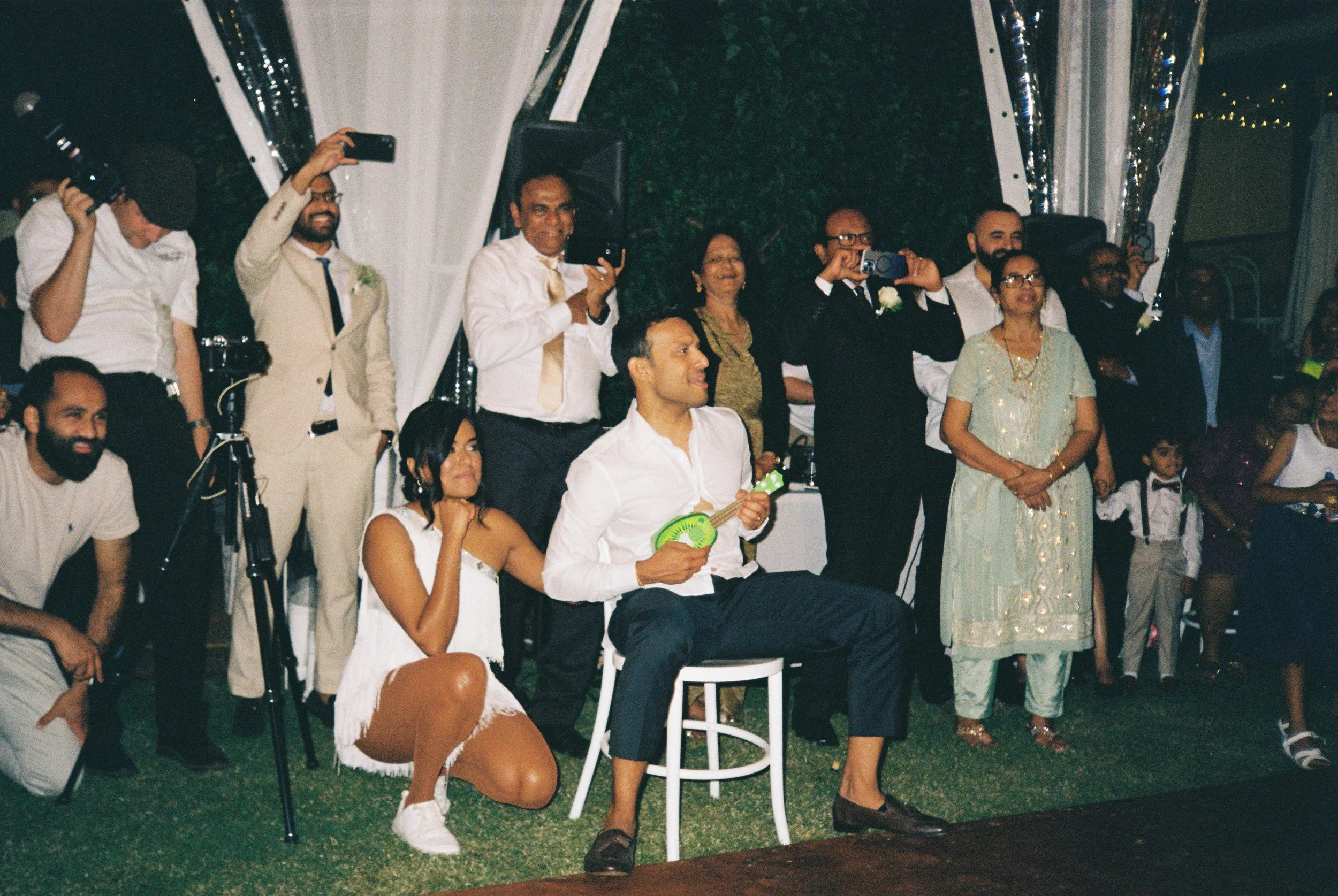 adelaide-wedding-photographer_wedding-games-family-moments.jpg