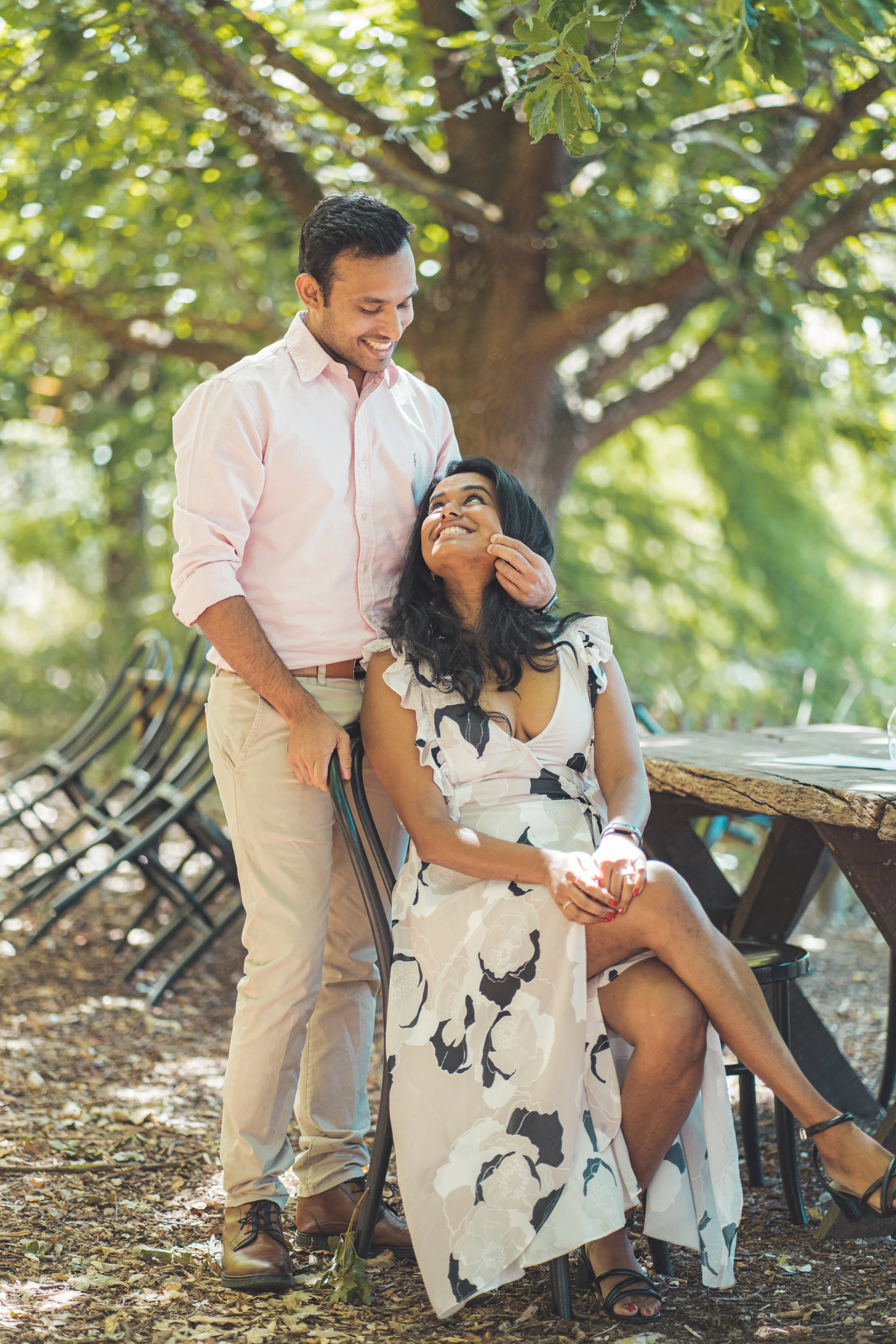 adelaide-wedding-photographer_engagement-sitting-under-tree.jpg