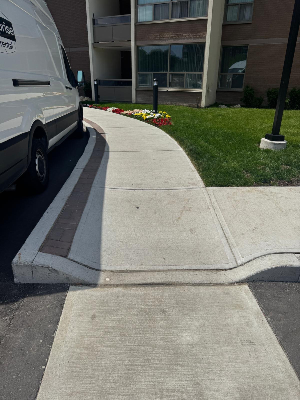 sidewalk3.jpg