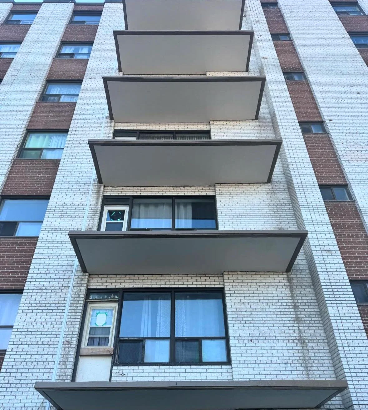 balcony7.jpg