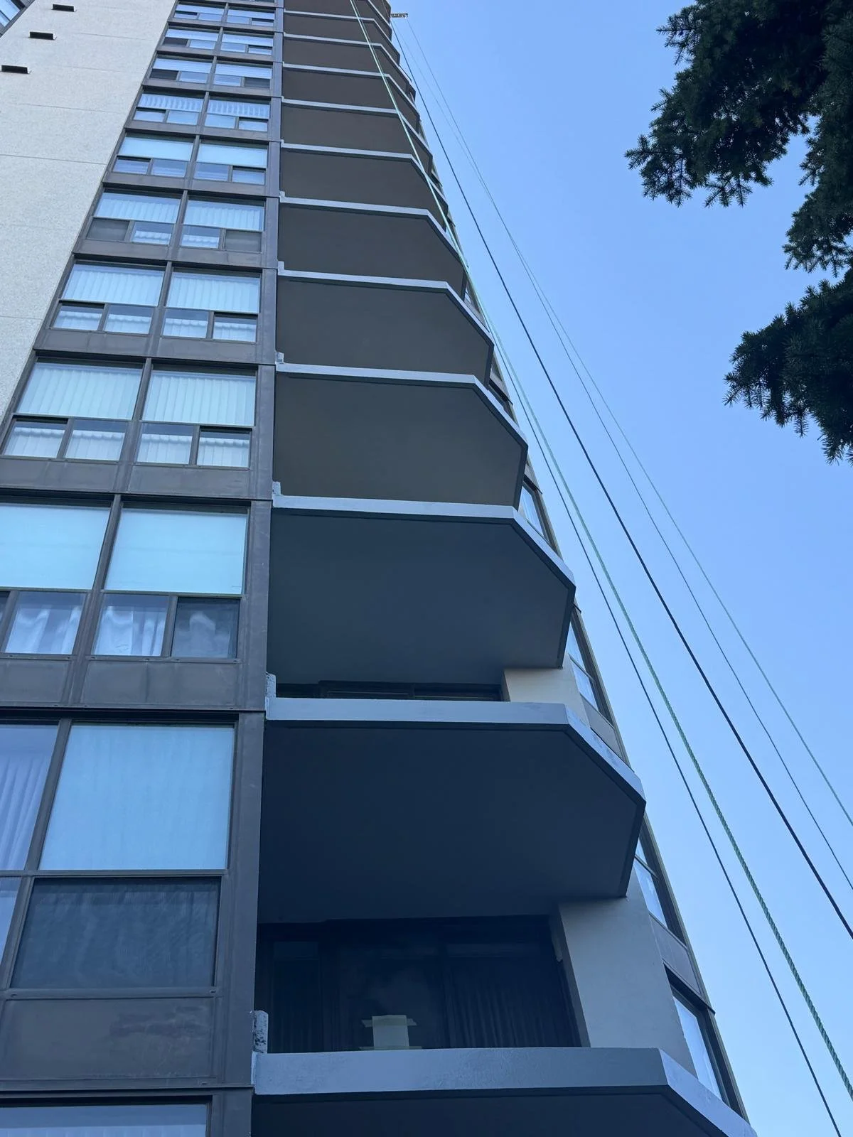 balcony4.jpg