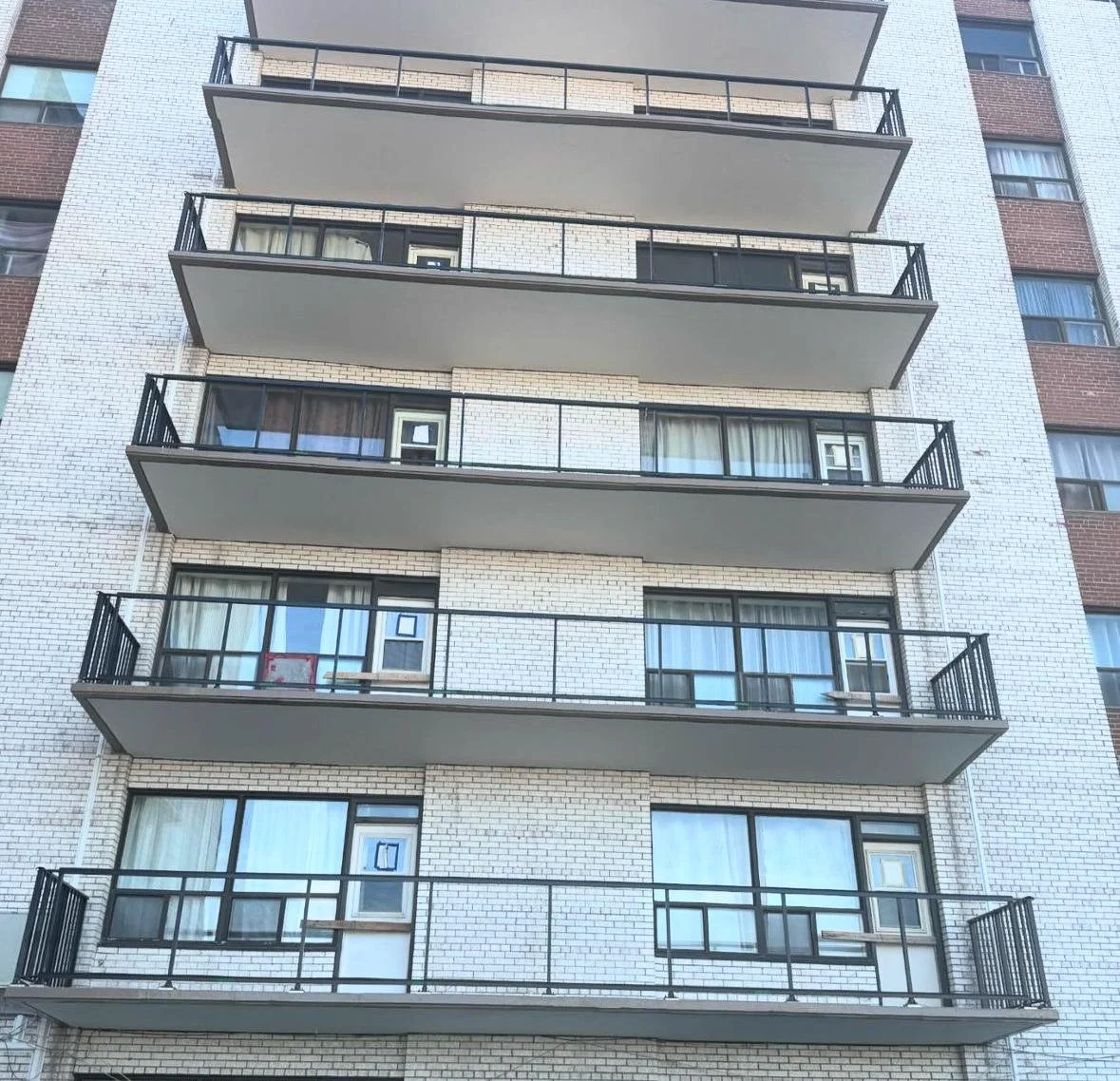balcony8.jpg