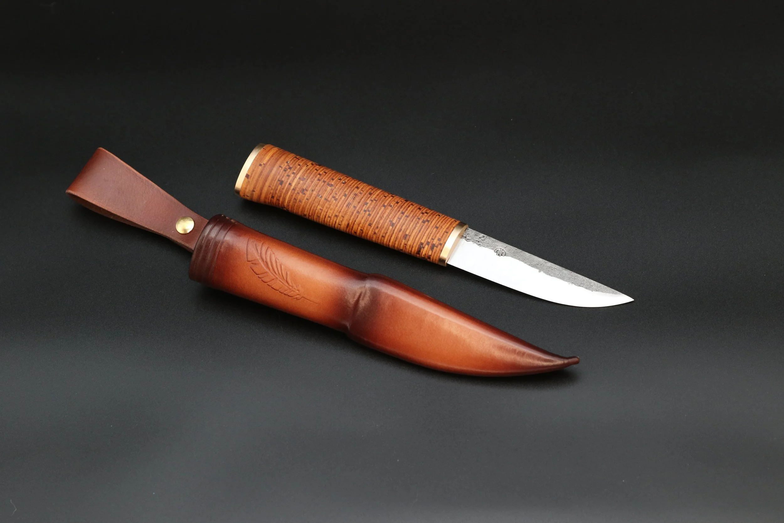 sulka puukko tuohikahva.JPG