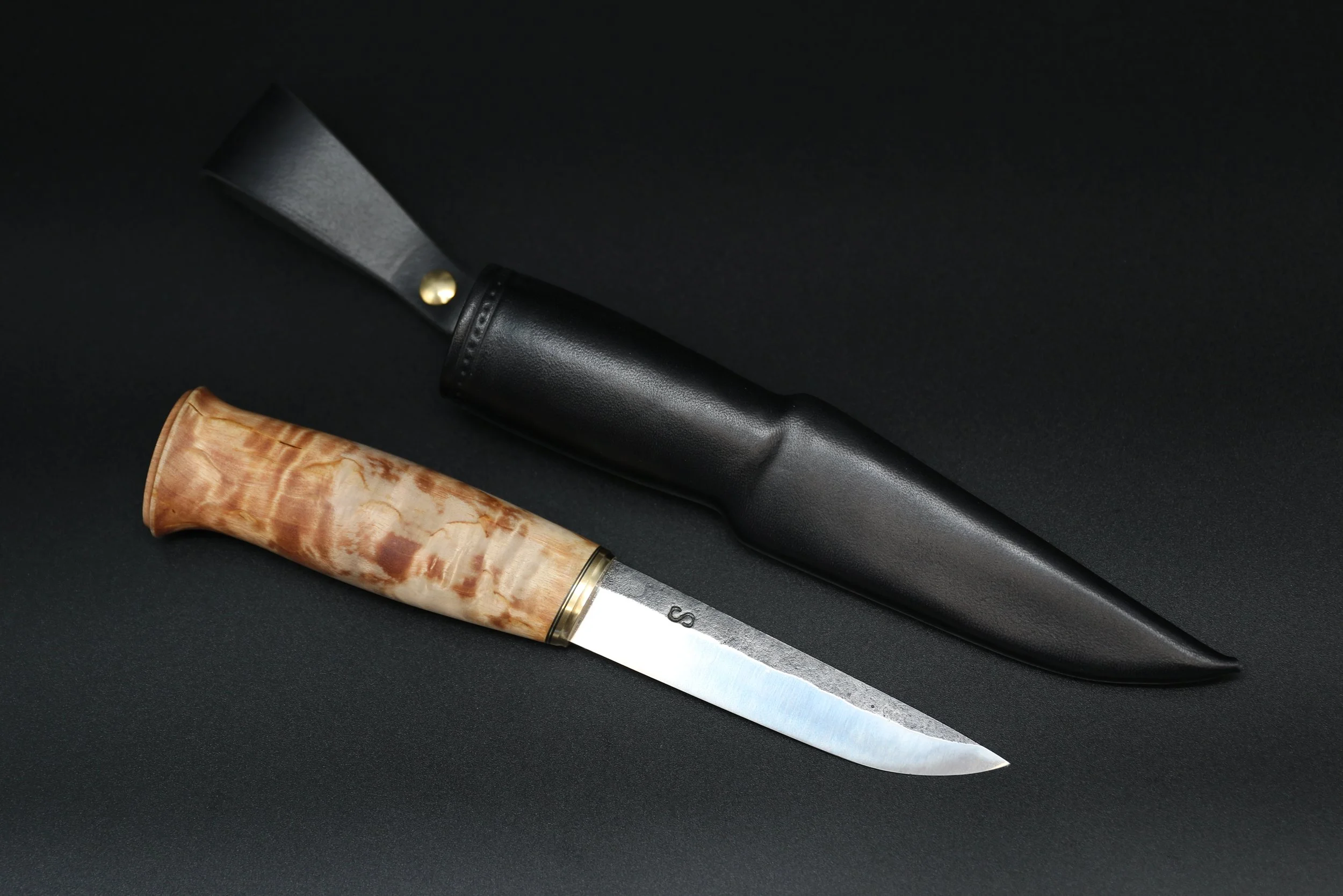 Yleispuukko visakoivukahvalla