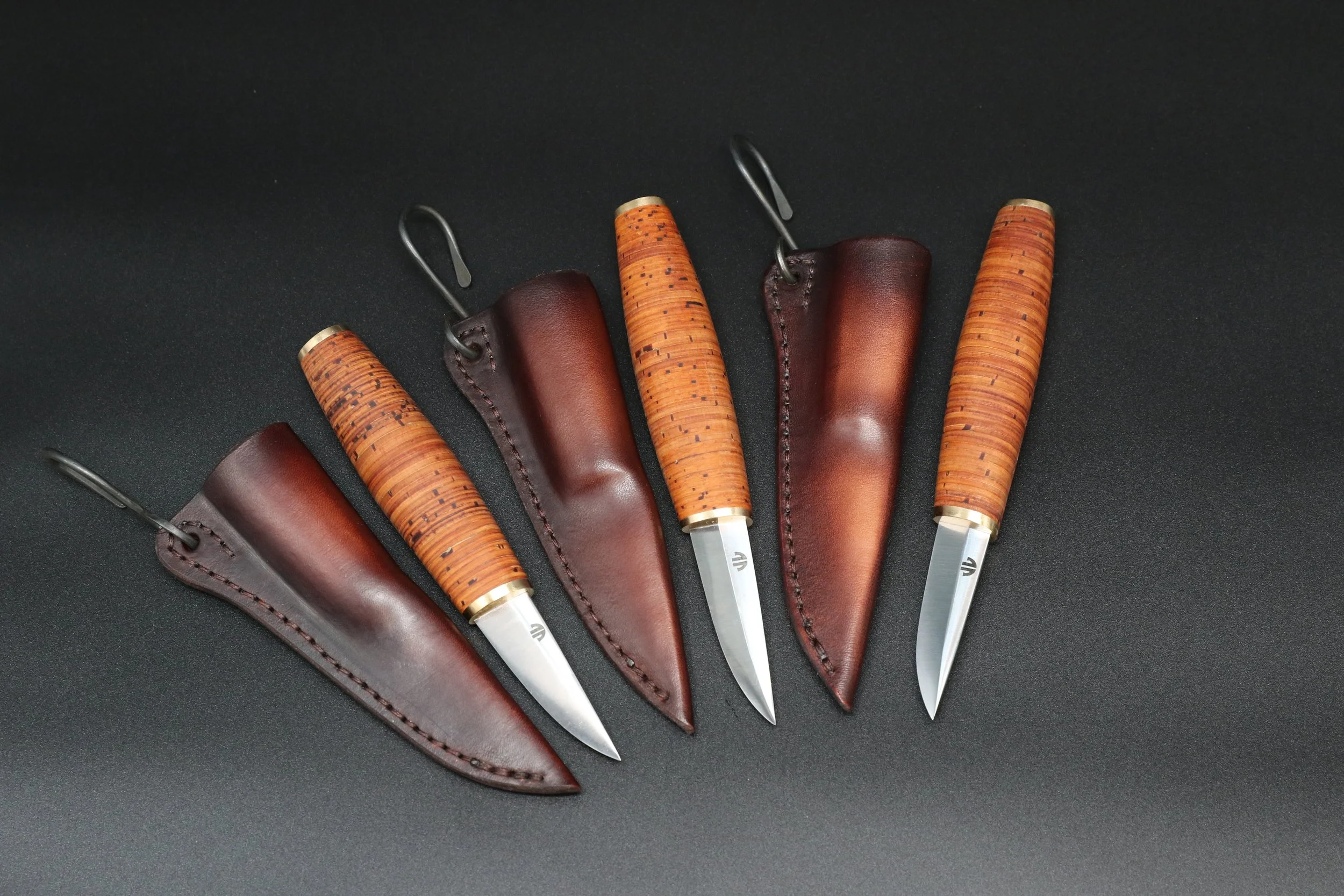 Veistopuukko tuohikahvalla