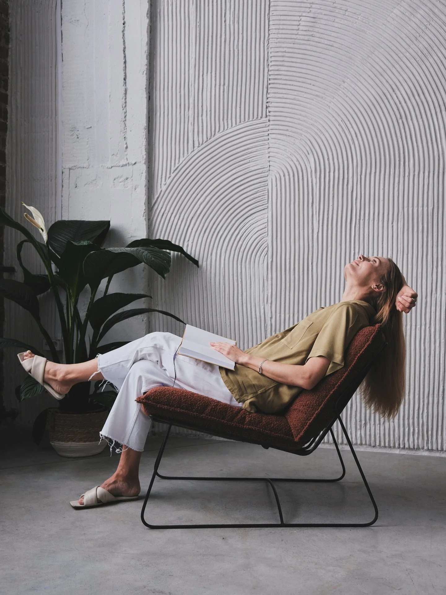 ✨ &ldquo;The holiday season is meant for togetherness and presence&hellip; not exhaustion and endless check-lists.&rdquo; 

In my newest blog, &ldquo;The Art of Rest: Returning to What Truly Matters This Holiday Season,&rdquo; I explore why rest isn&