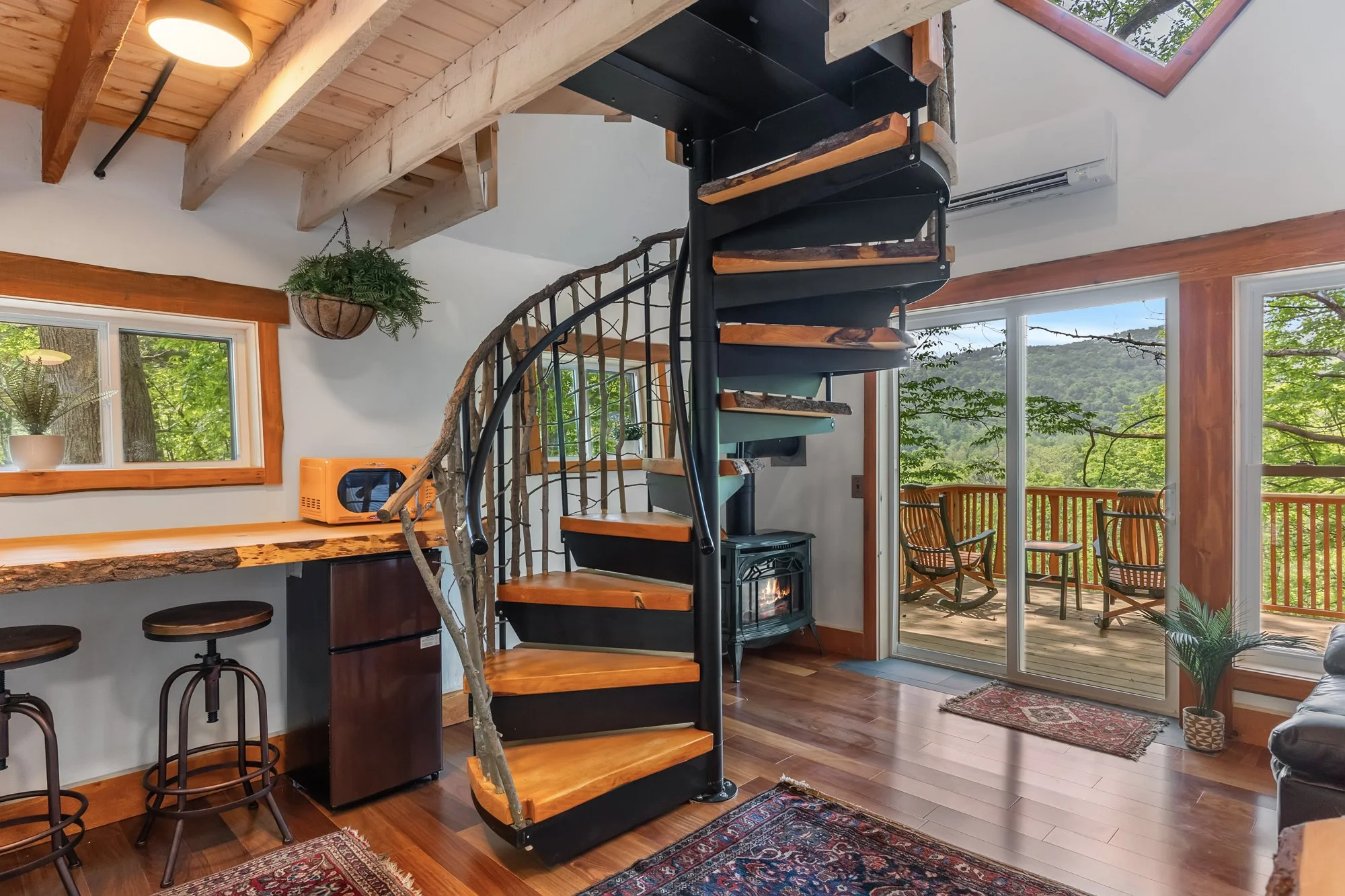 Cabin 6-17.jpg