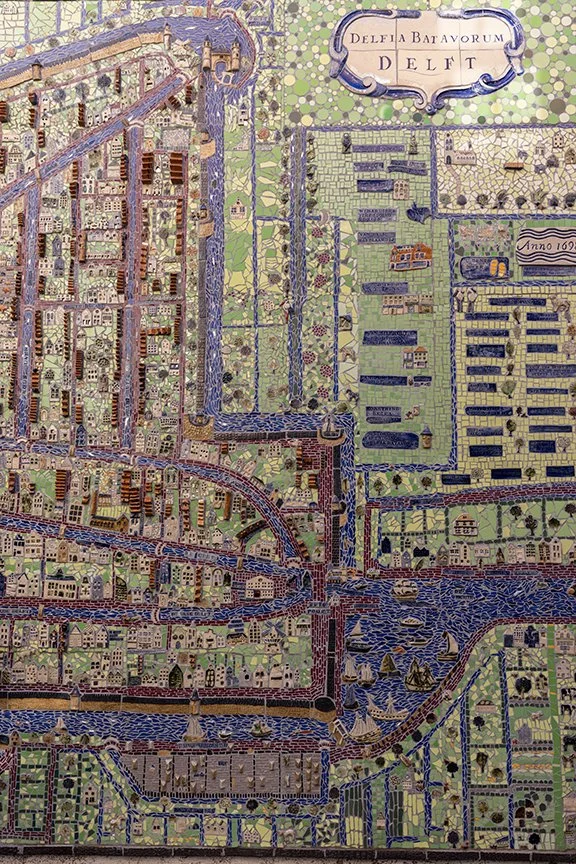 Ceramic map of Delf