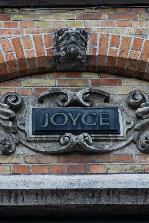 Adornment Bruges
