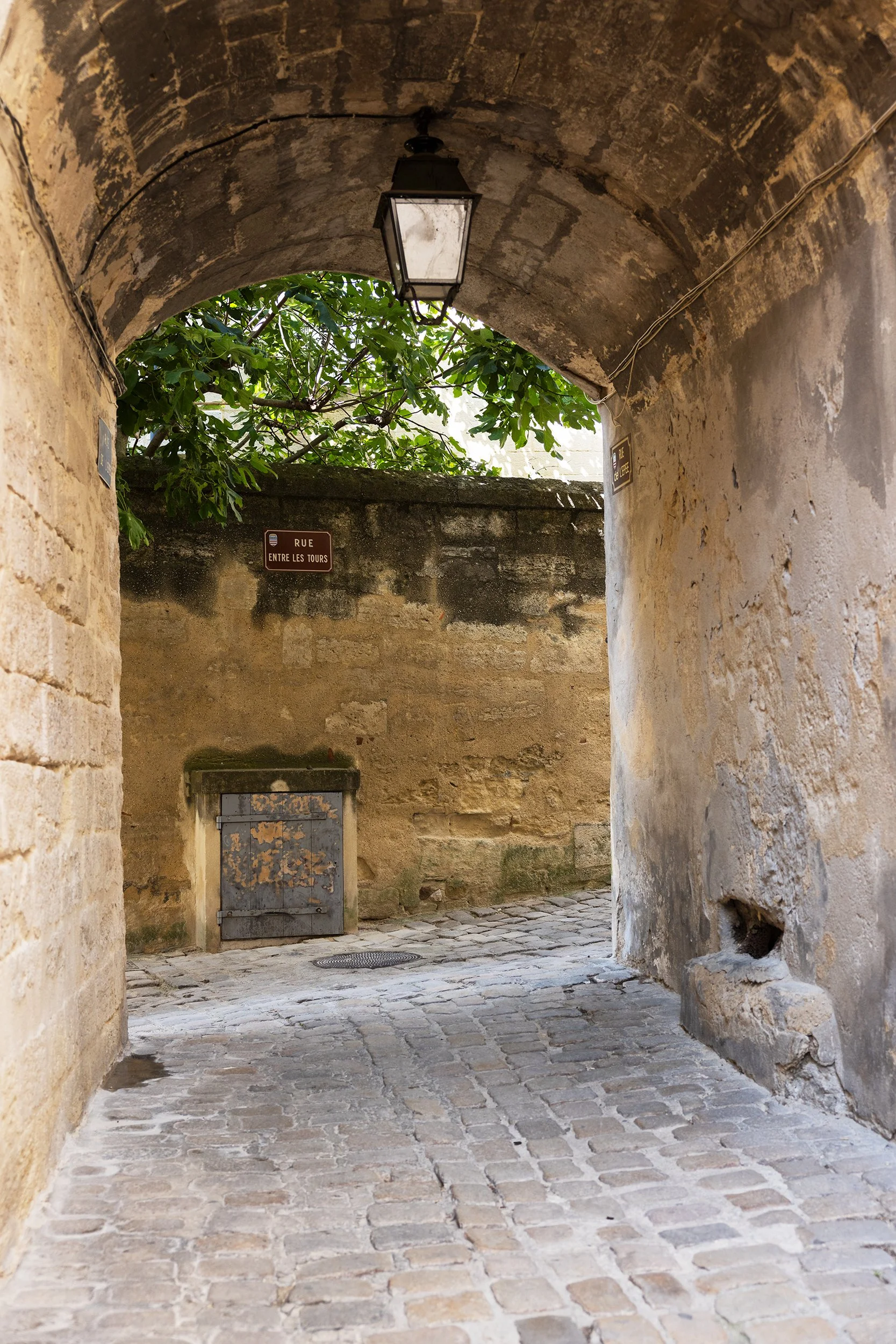 Rue de L'Epee in Uzes, France