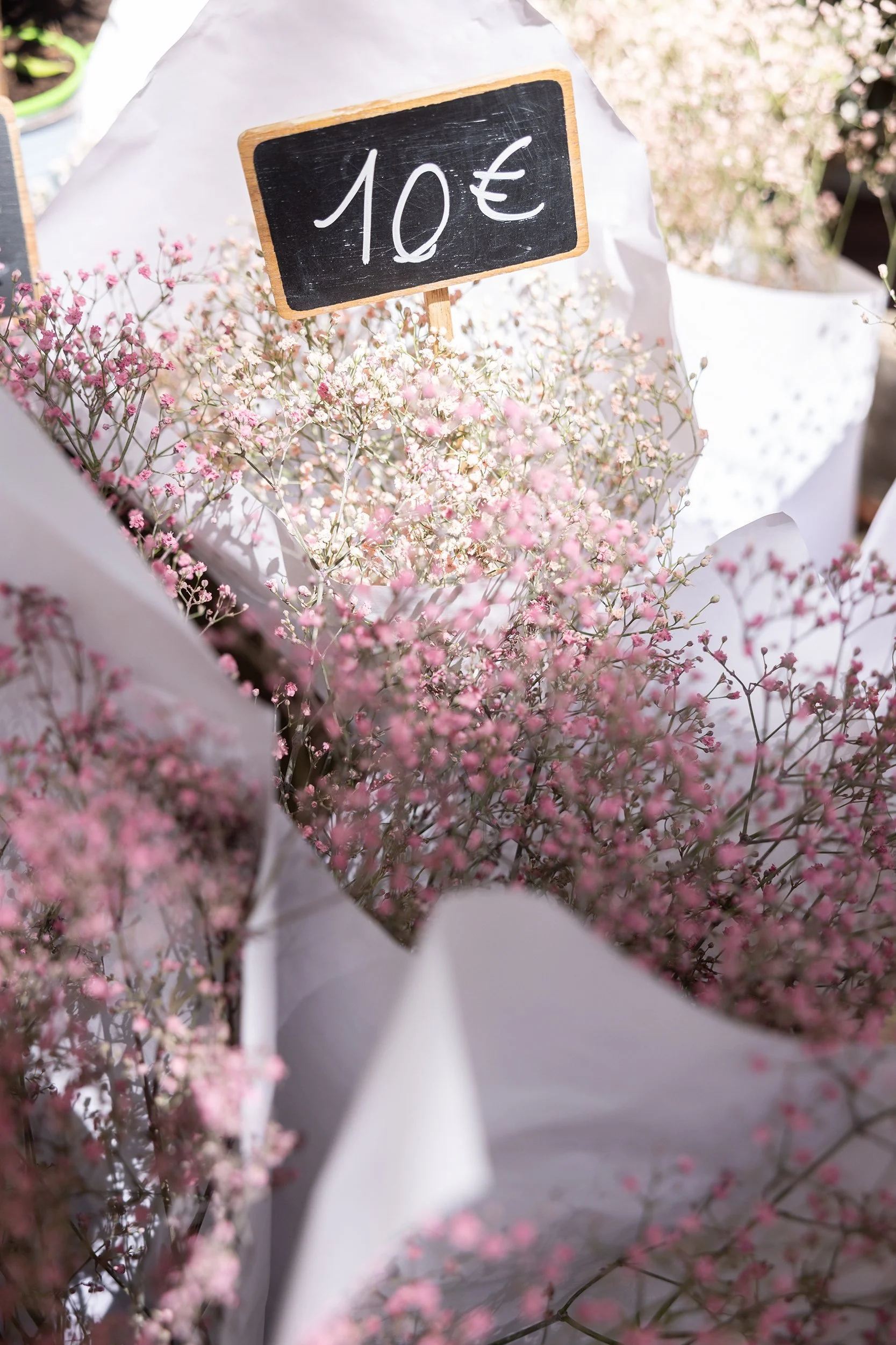 Flowers for sale in Uzes, France