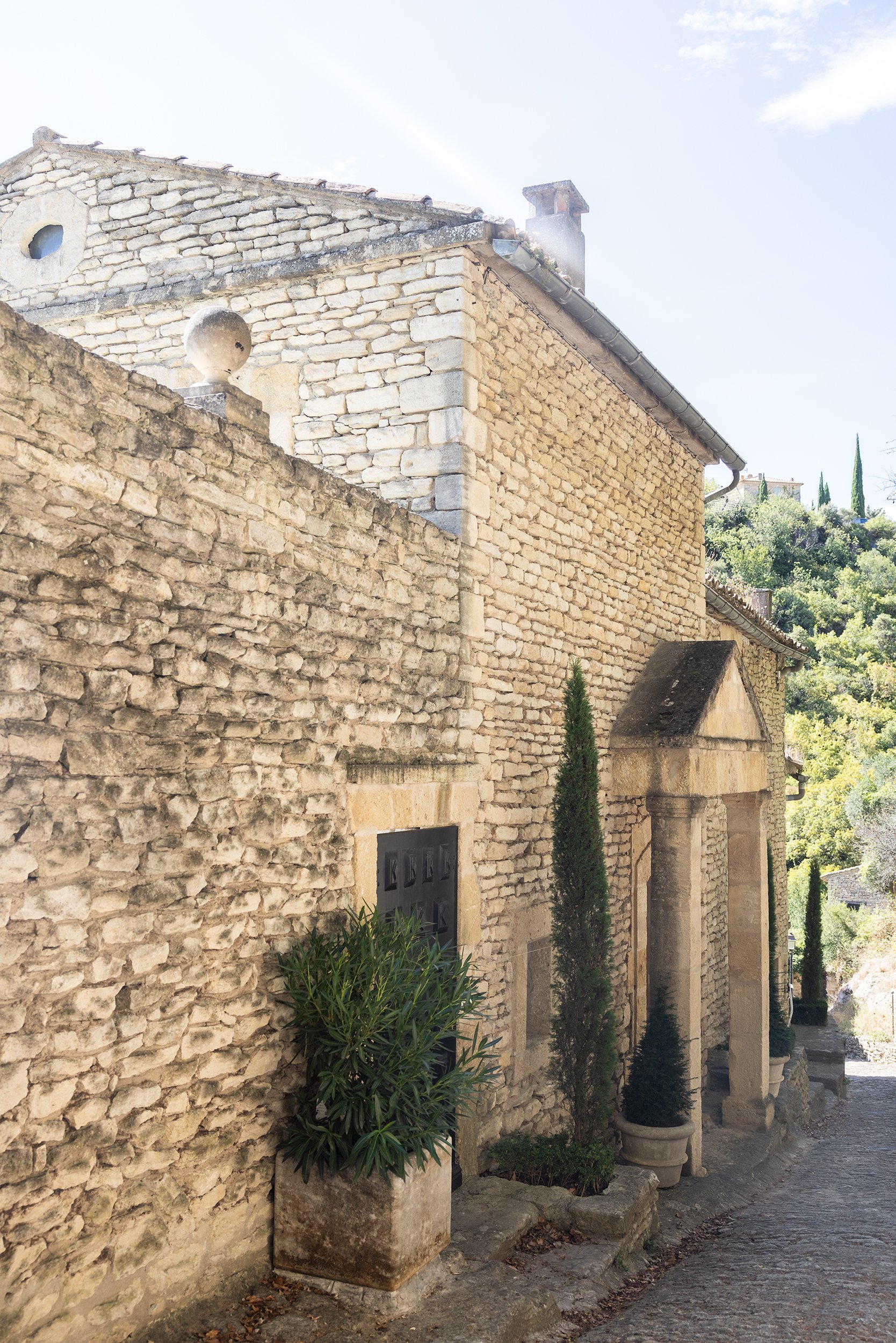 Rue Jean Deyrolles in Gordes, France