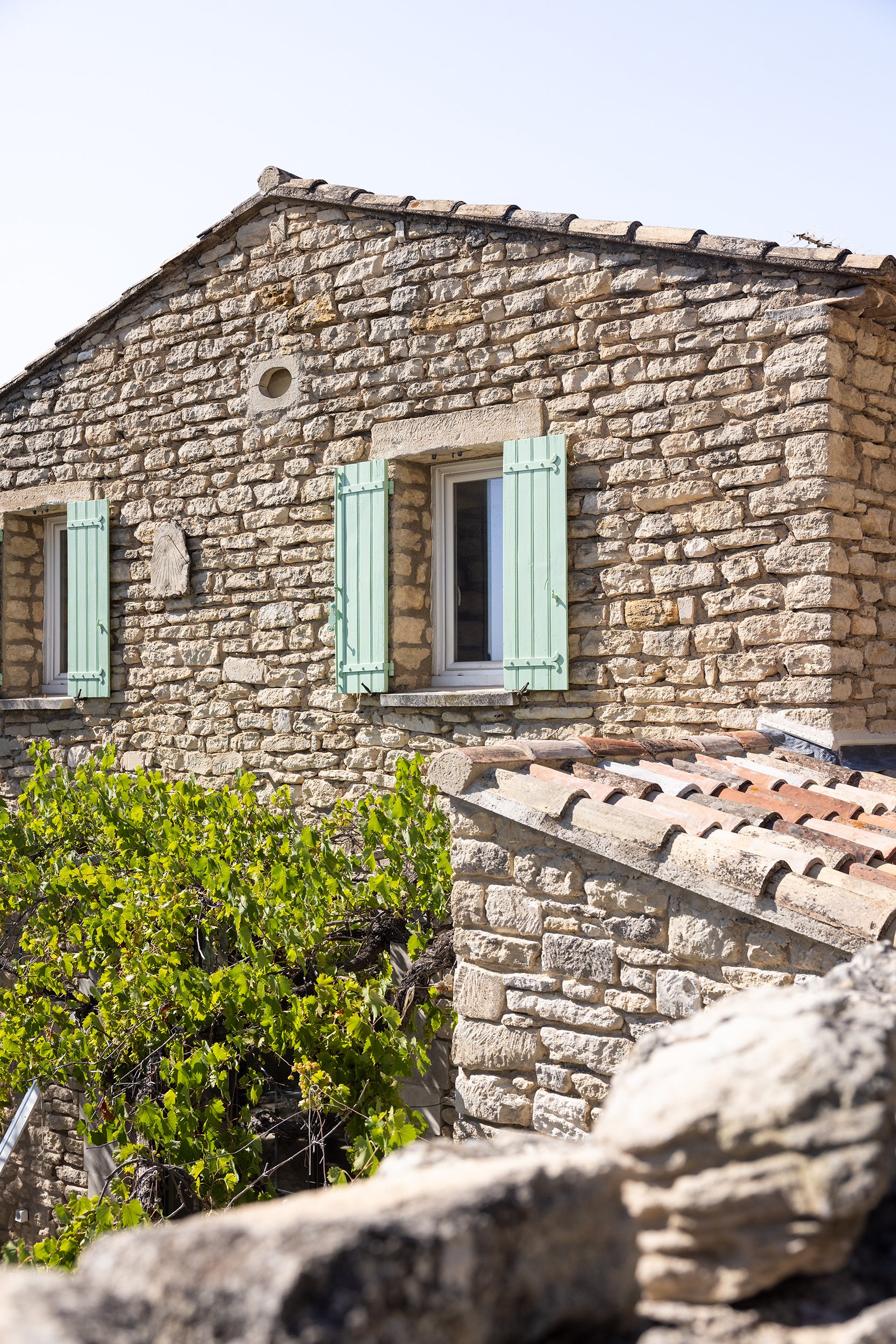Rue-des-Tanneurs-Gordes-France-3.jpg