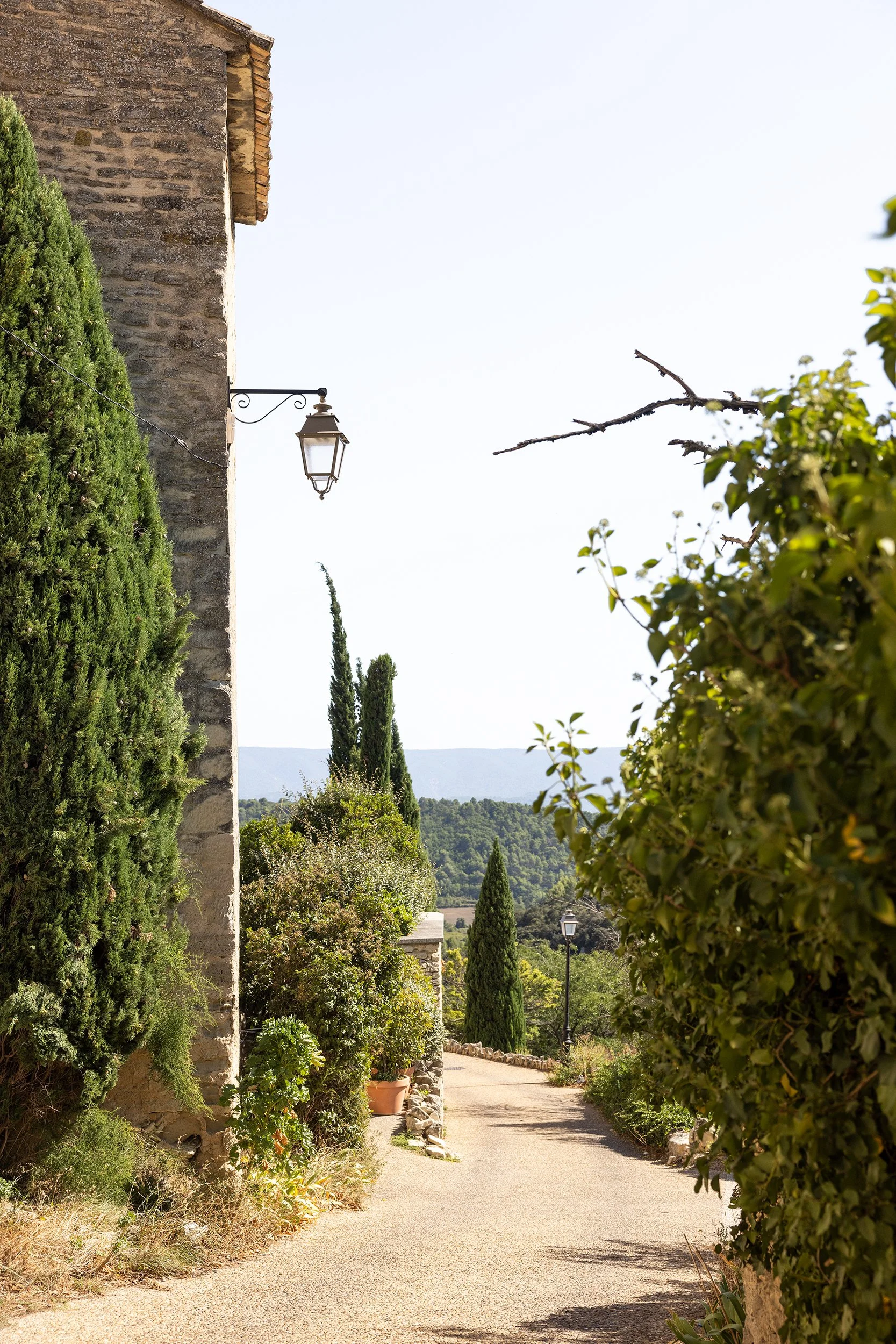 Rue des Tanneurs, Gordes, Provence, France