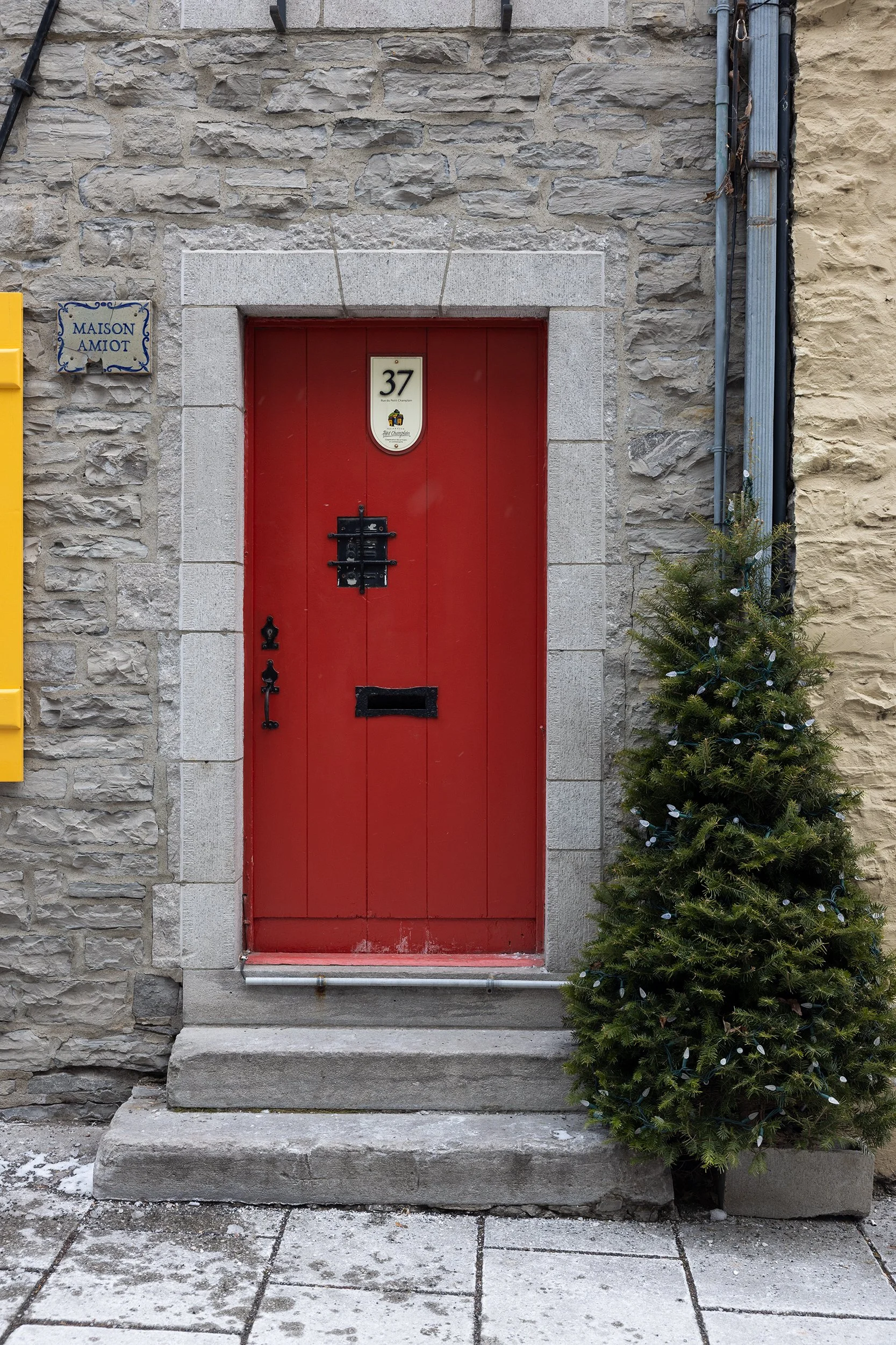 Door on Rue Sainte-Pierre, Quebec City