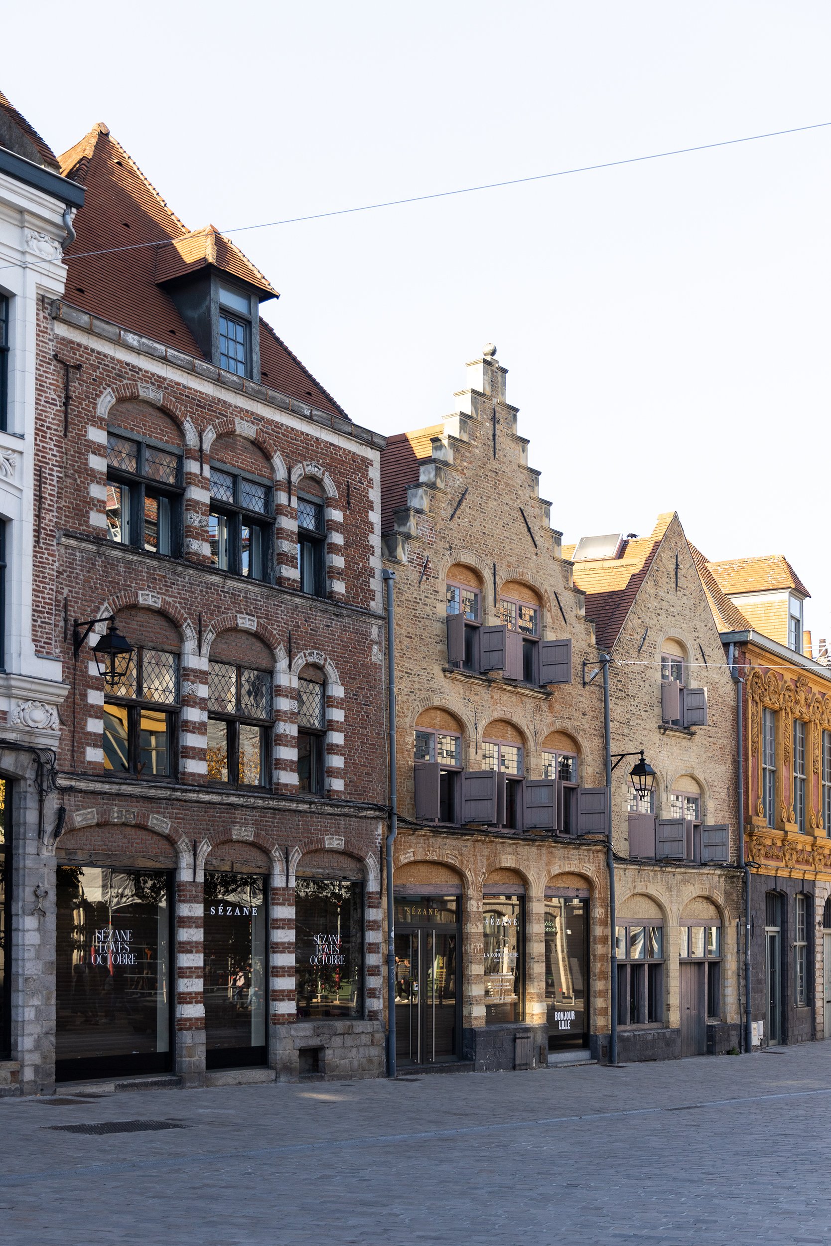 Place Louise de Bettignies, Lille, France