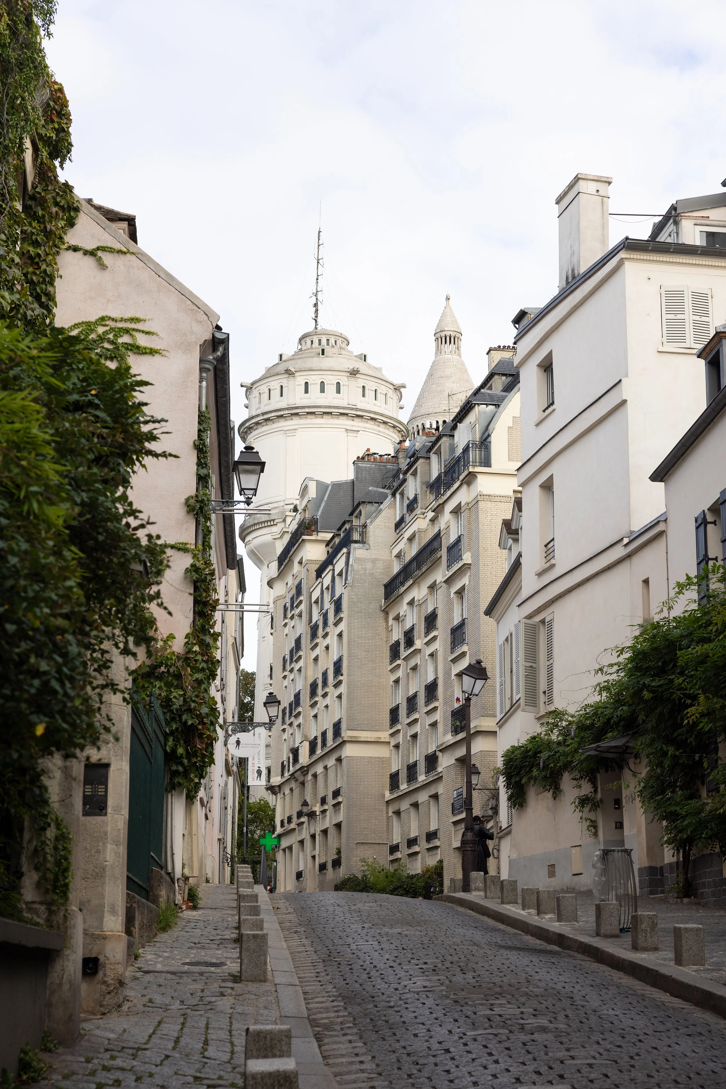 Chateau d'eau Montmartre (the water tower)