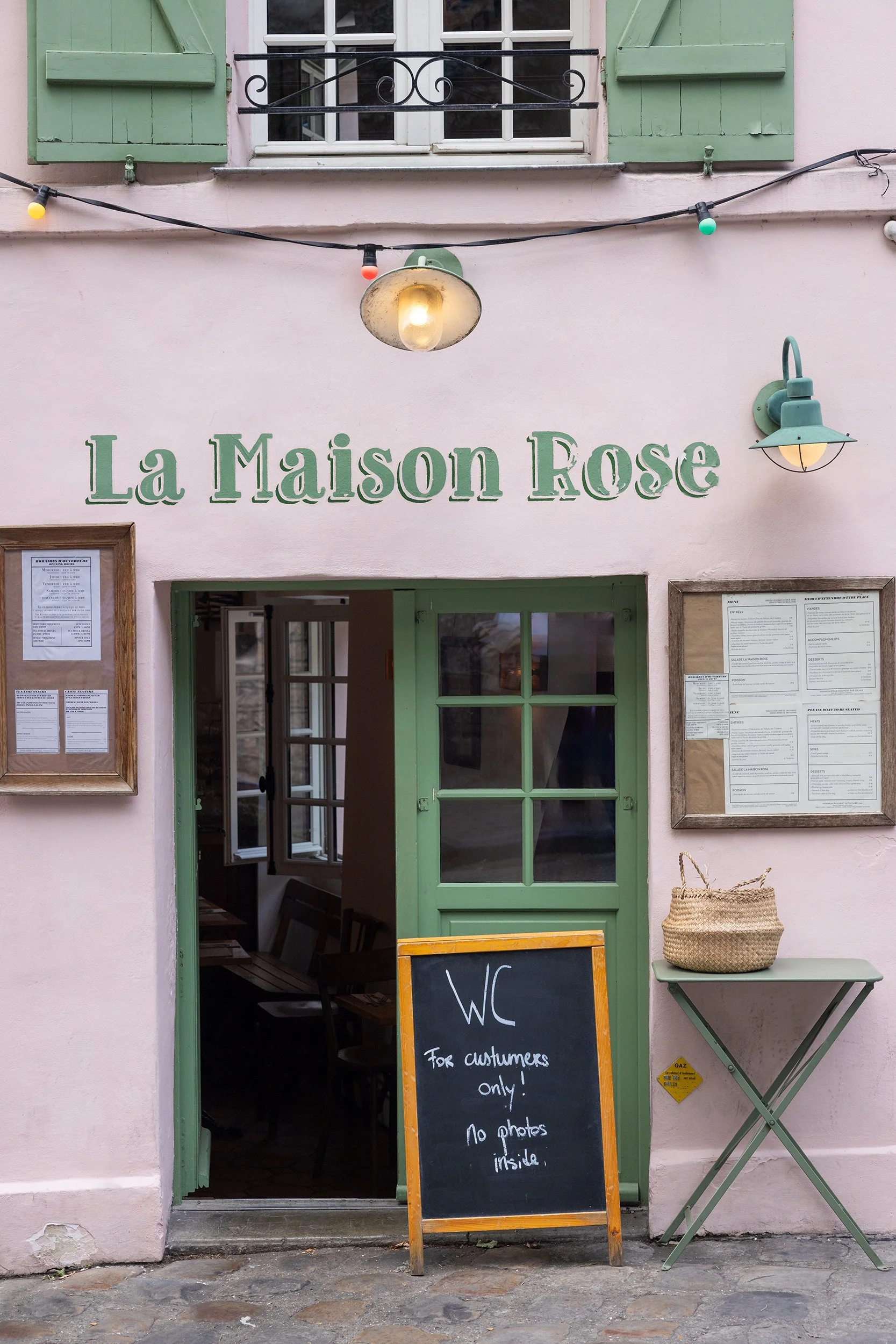 La Maison Rose on Rue de l'Abreuvoir, Montmartre