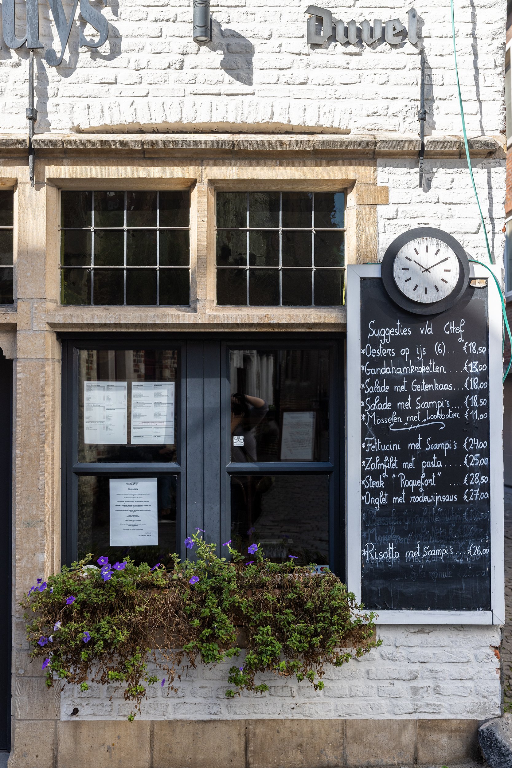 ‘t Klokhuys Brasserie on Corduwaniersstraat, Ghent (Copy)