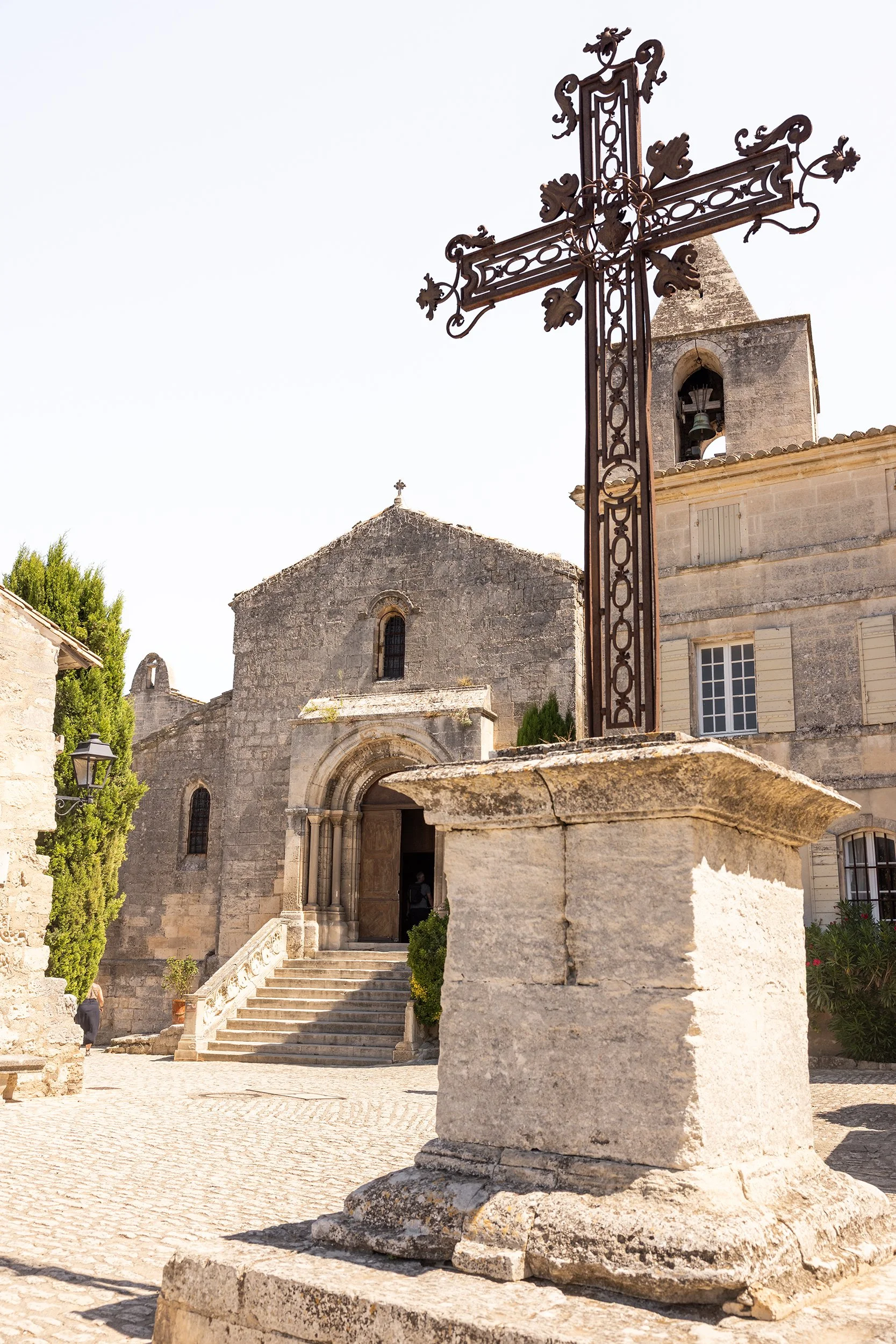 iron-cross-Saint-Vincent-Church-Les-Baux-de-Provence-France-2.jpg