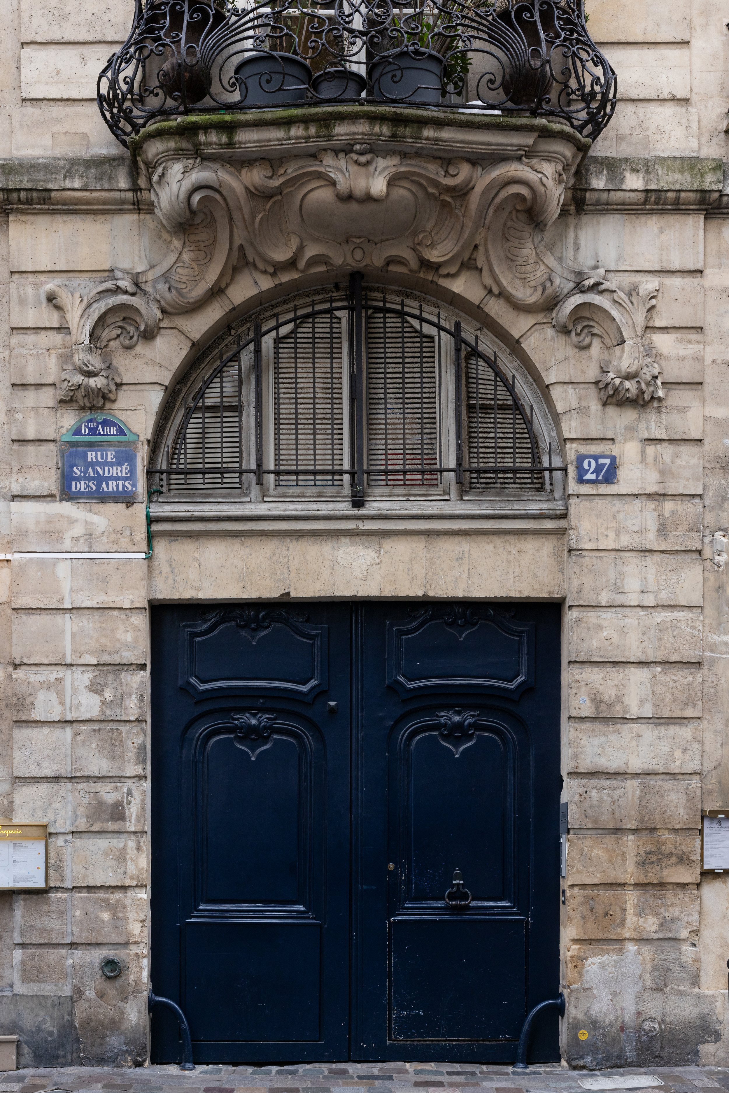 Door on Rue Saint André des Arts, Paris